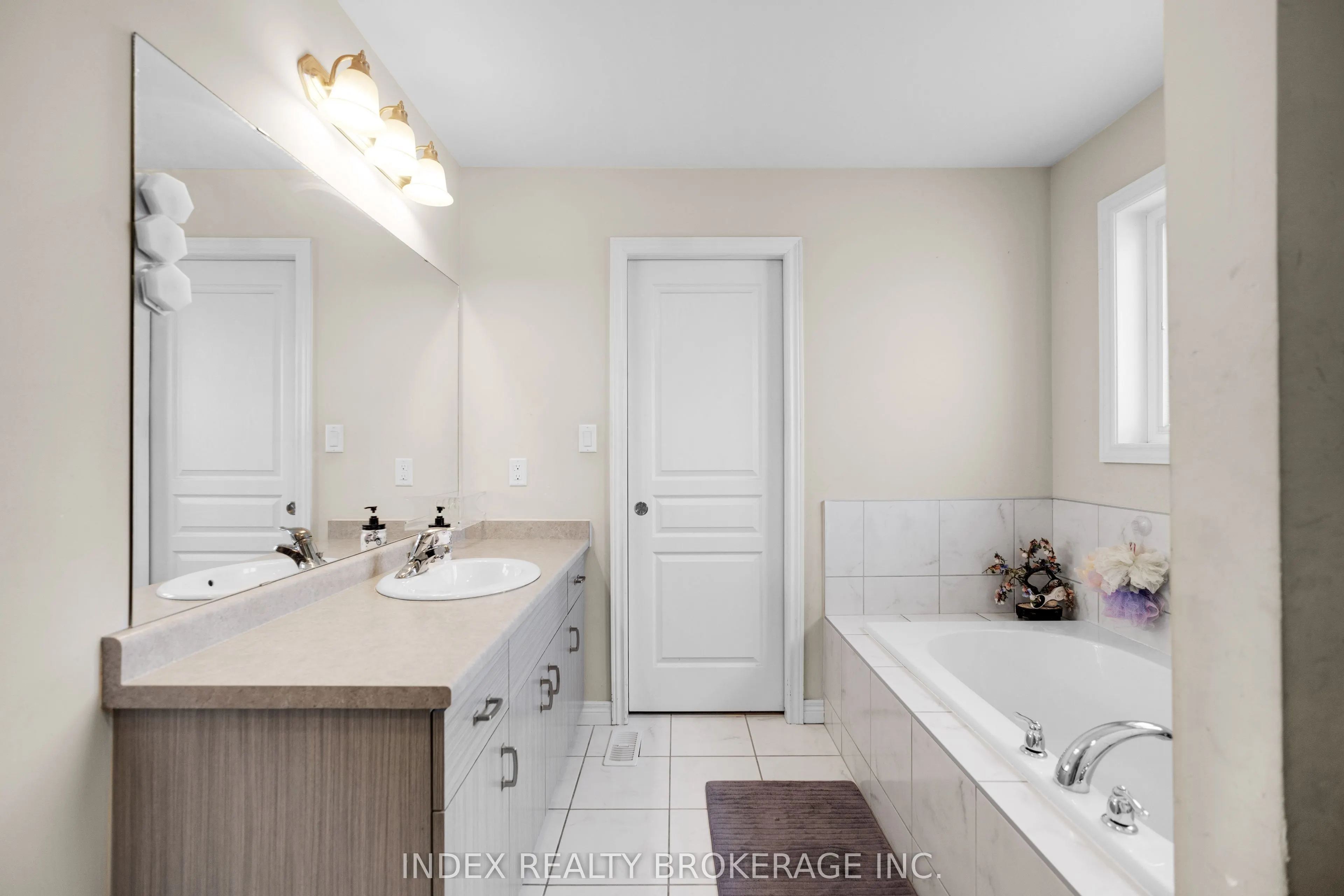 38 Elmbank Trail