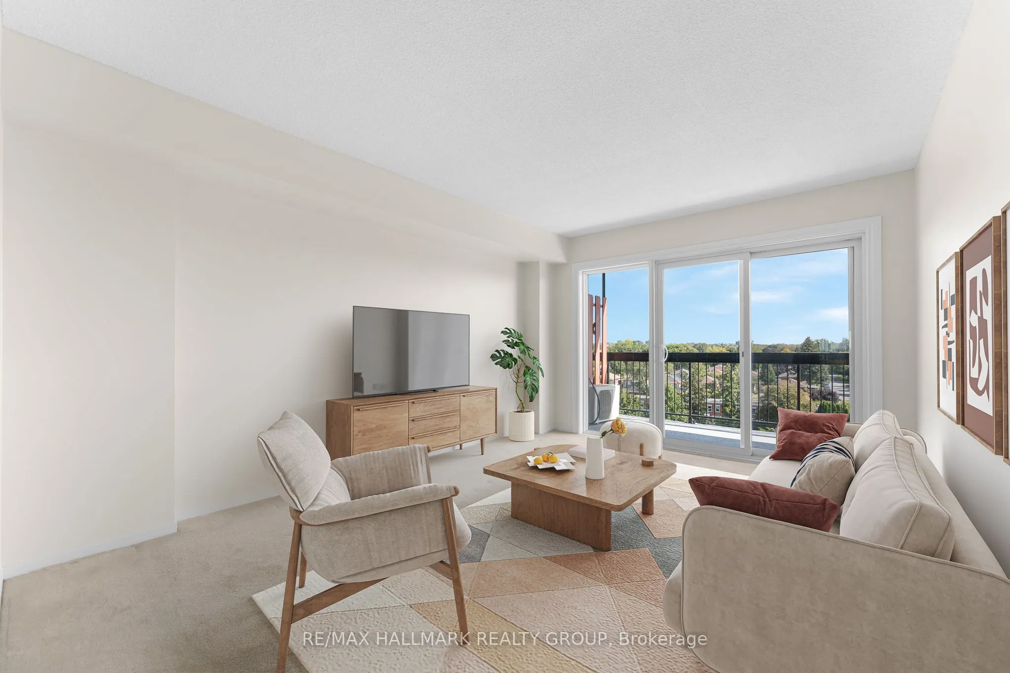 158C McArthur Avenue, #808