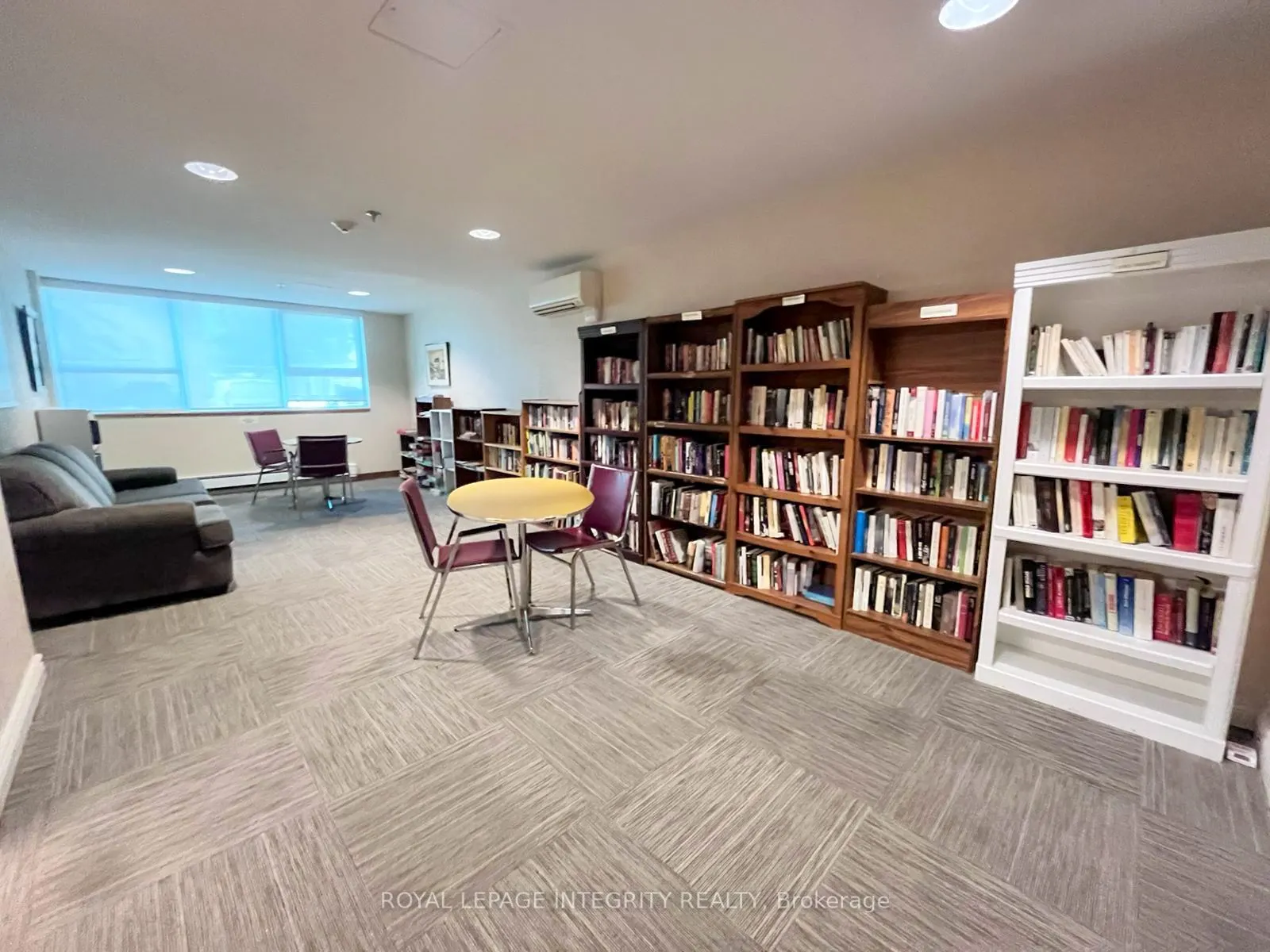 555 Brittany Drive, #1008