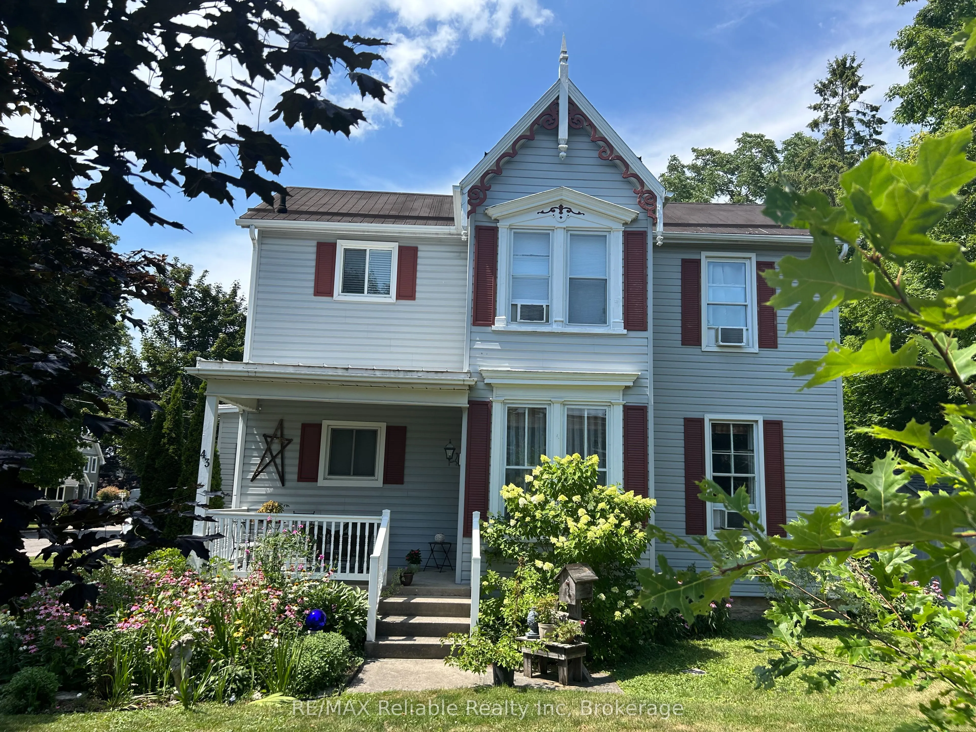 43 Jarvis Street N