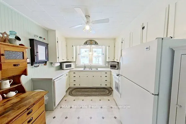 43 Jarvis Street N