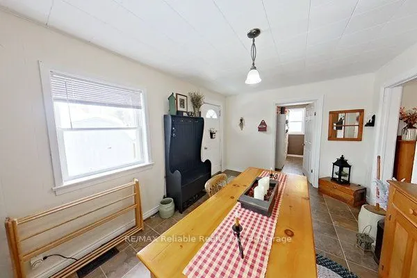 43 Jarvis Street N