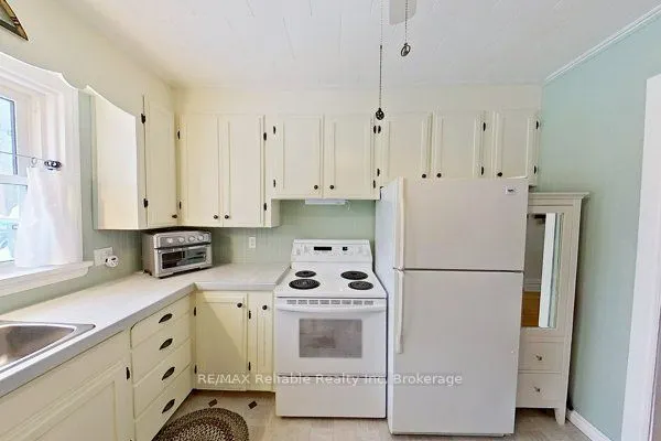43 Jarvis Street N