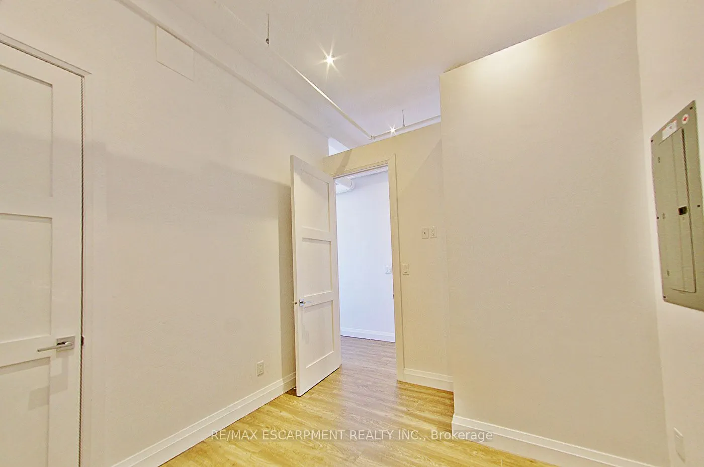 220 Dundurn Street S, #134