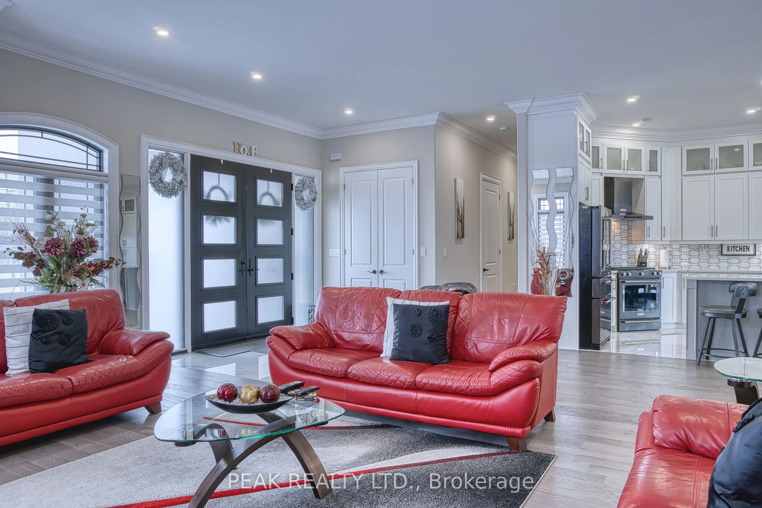 45 Wellington Street S