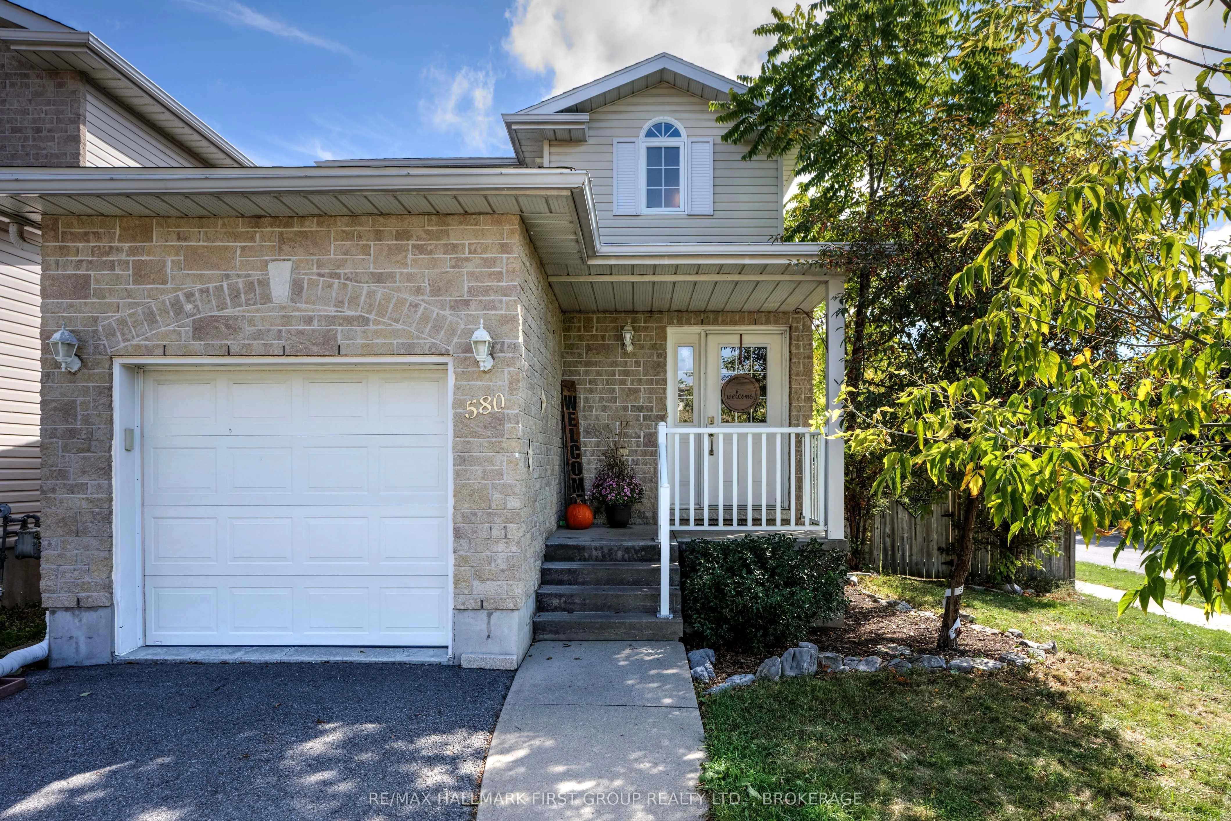 580 HERITAGE Court