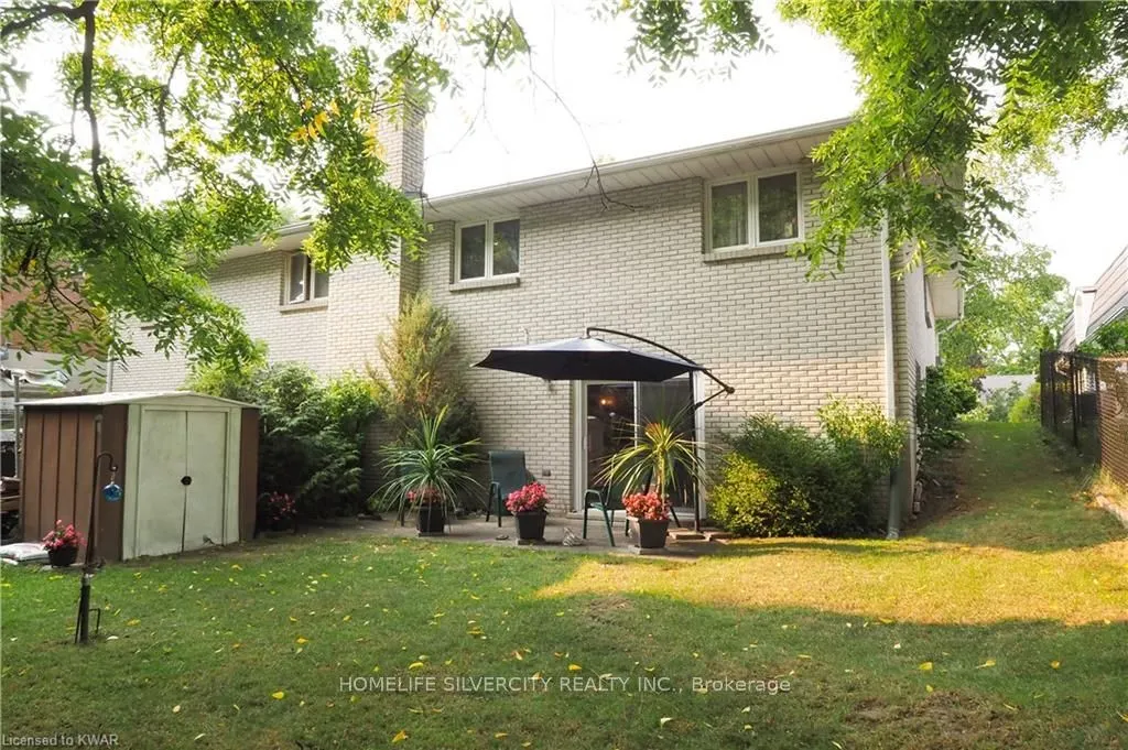 196 Millwood Crescent