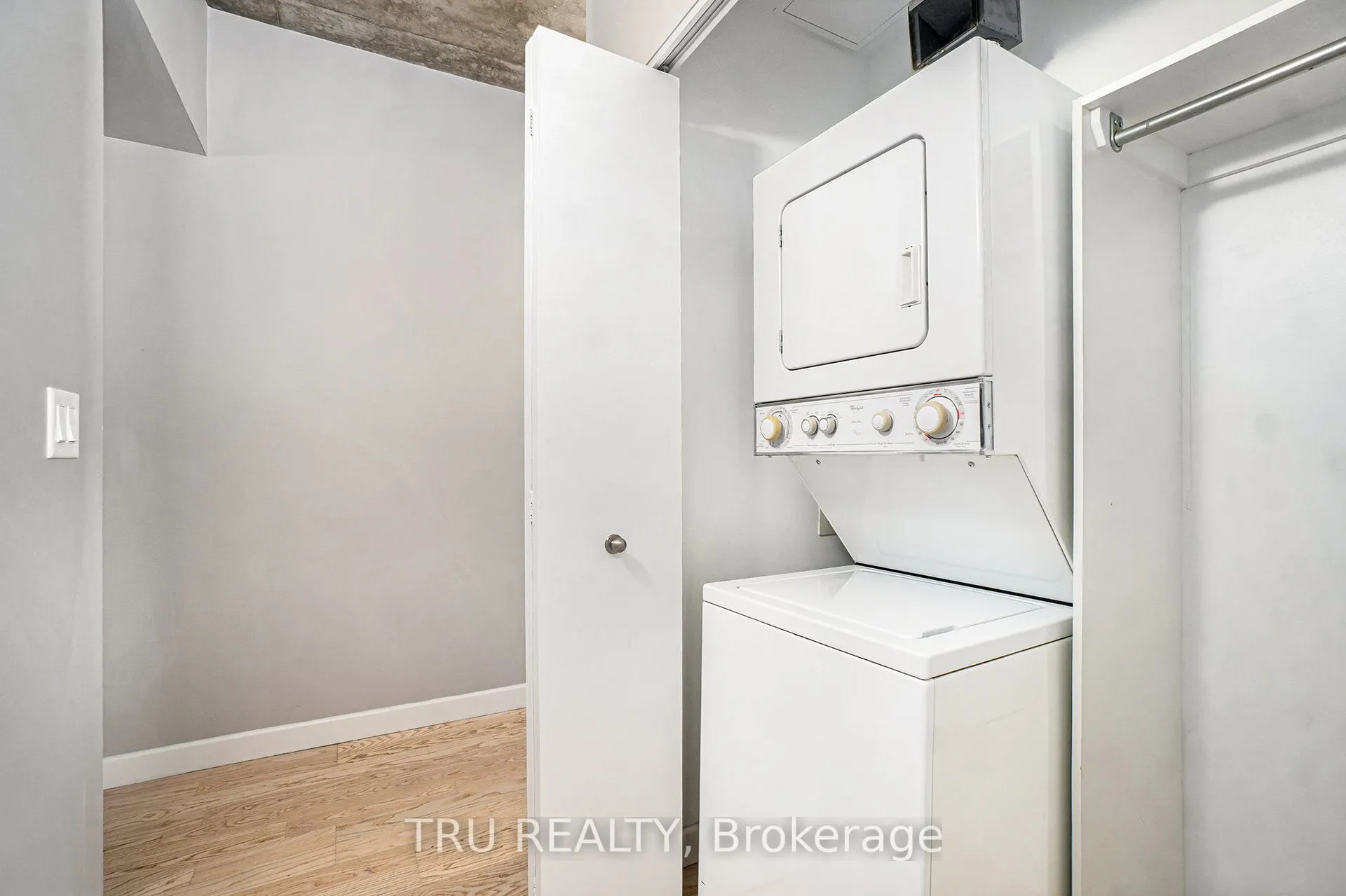 179 GEORGE Street, #808