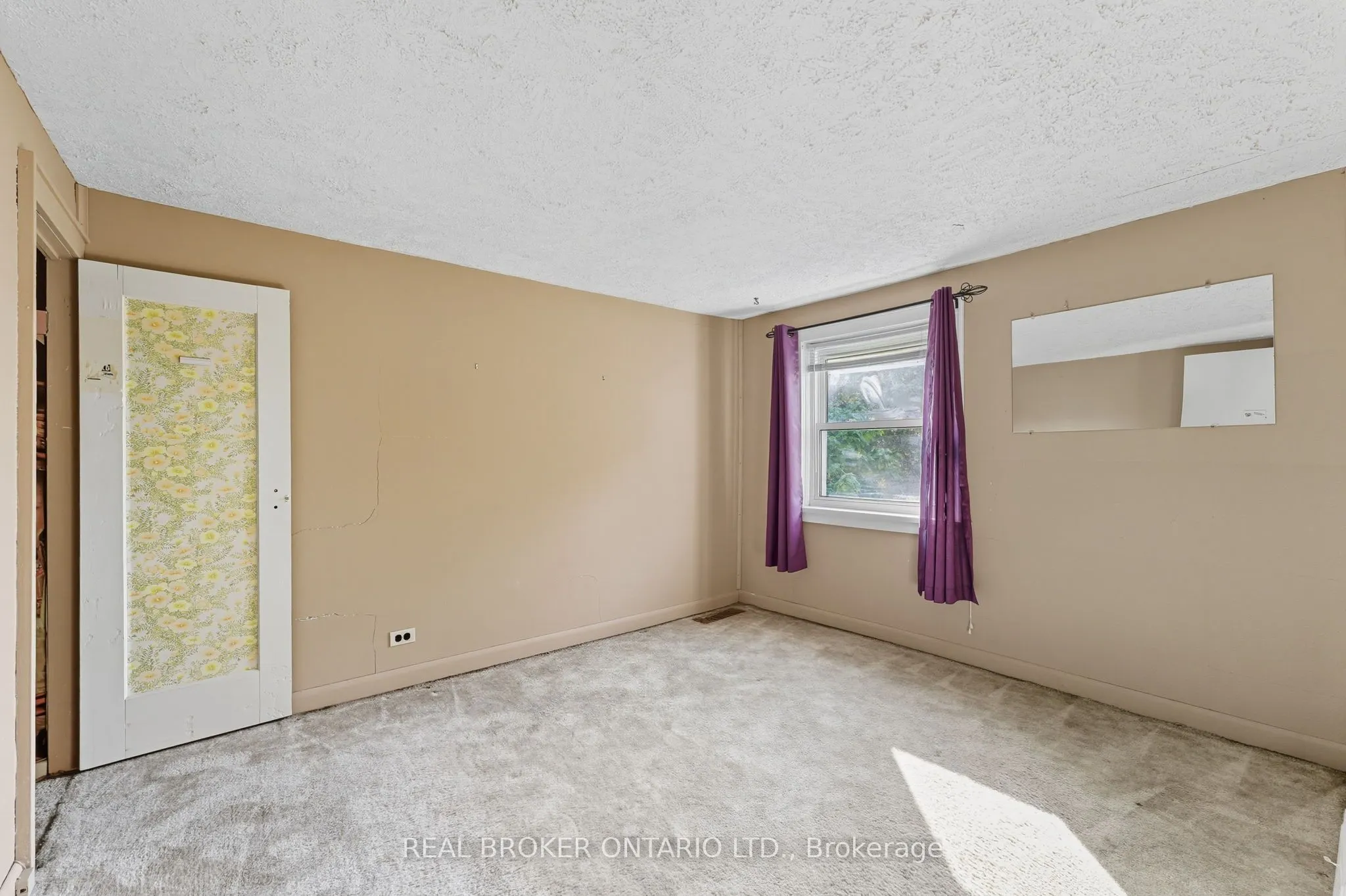 505 Main Street E