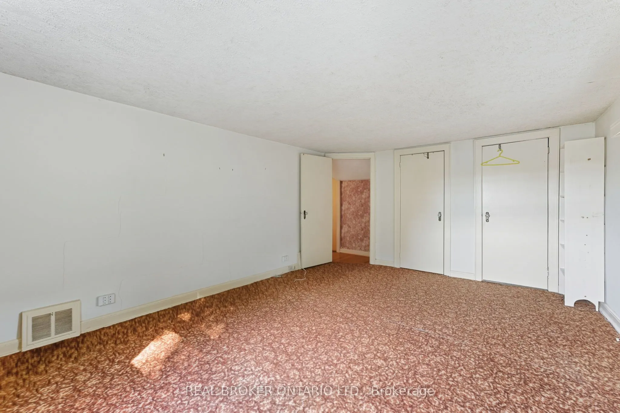 505 Main Street E