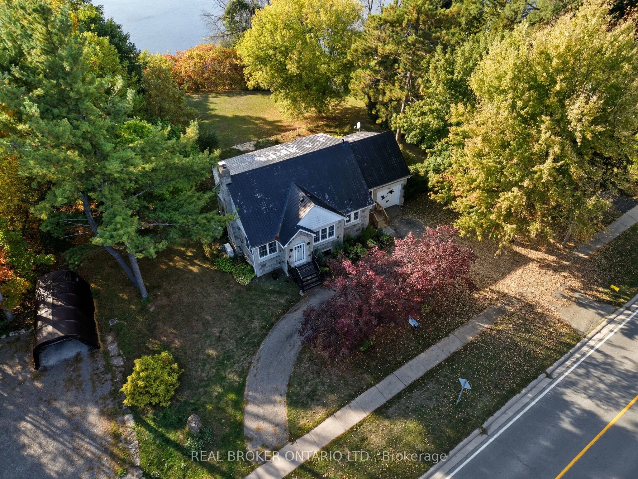 505 Main Street E