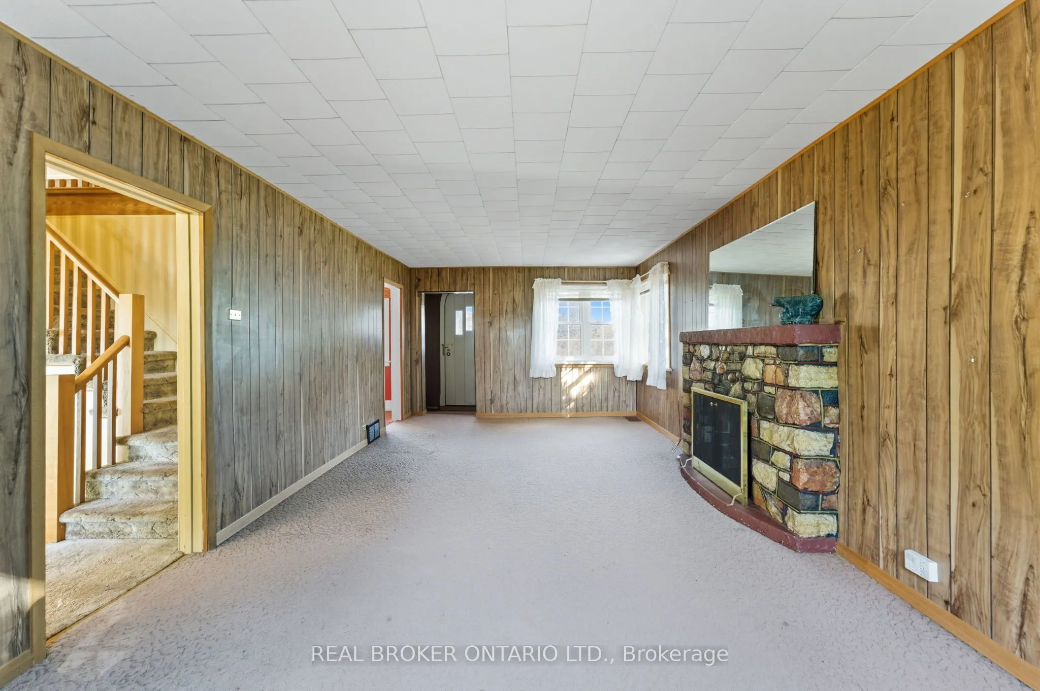 505 Main Street E
