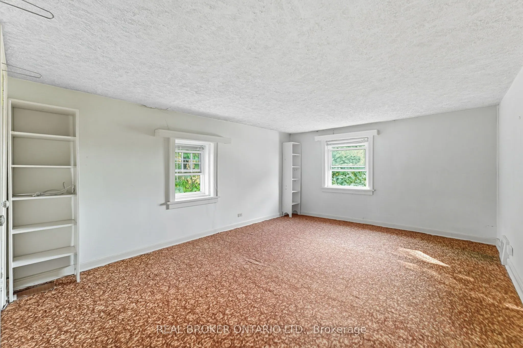 505 Main Street E