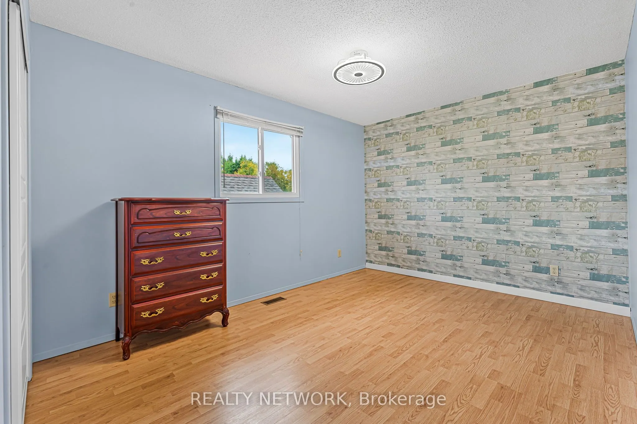 5880 Crimson Drive