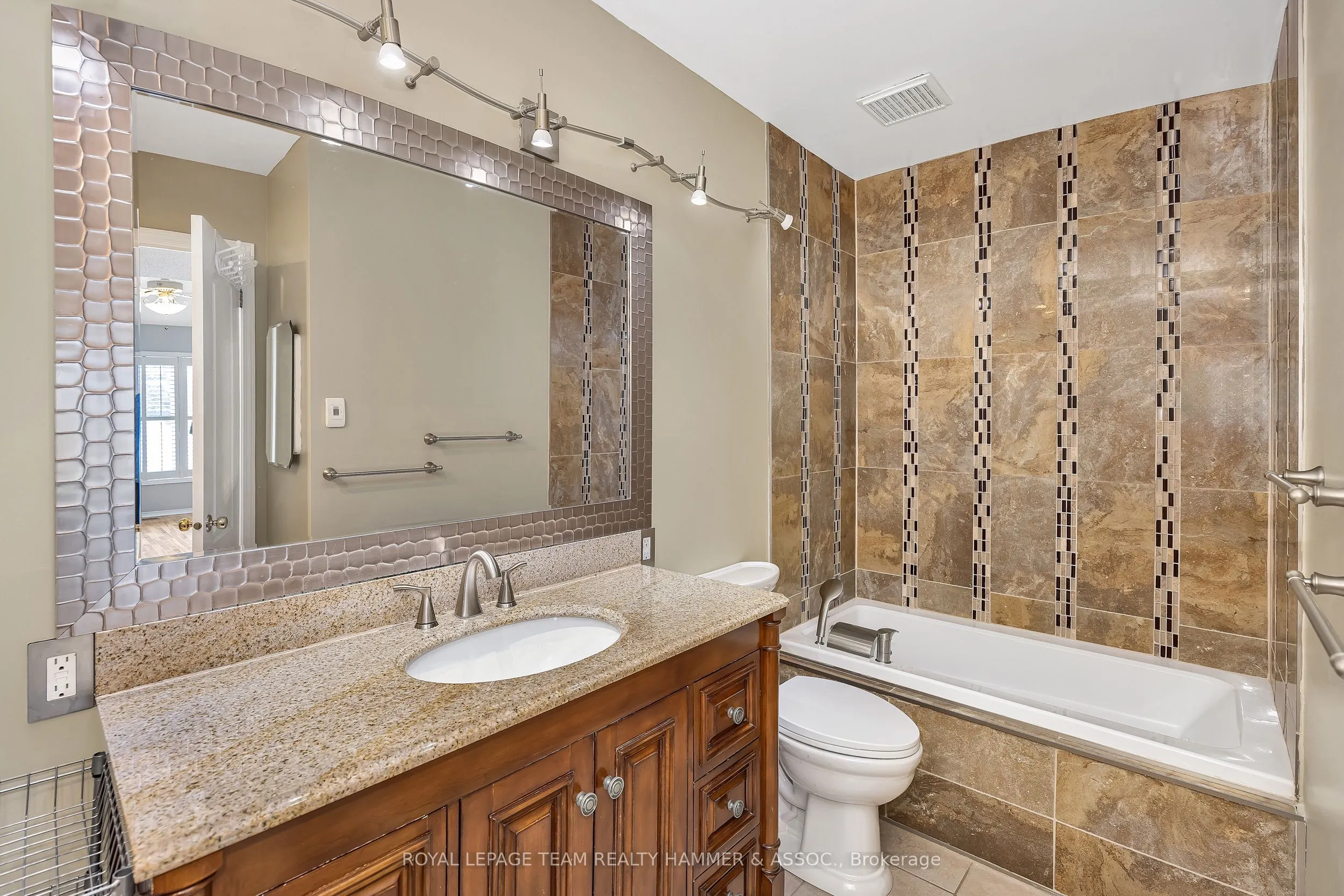 43 Settler's Ridge Way