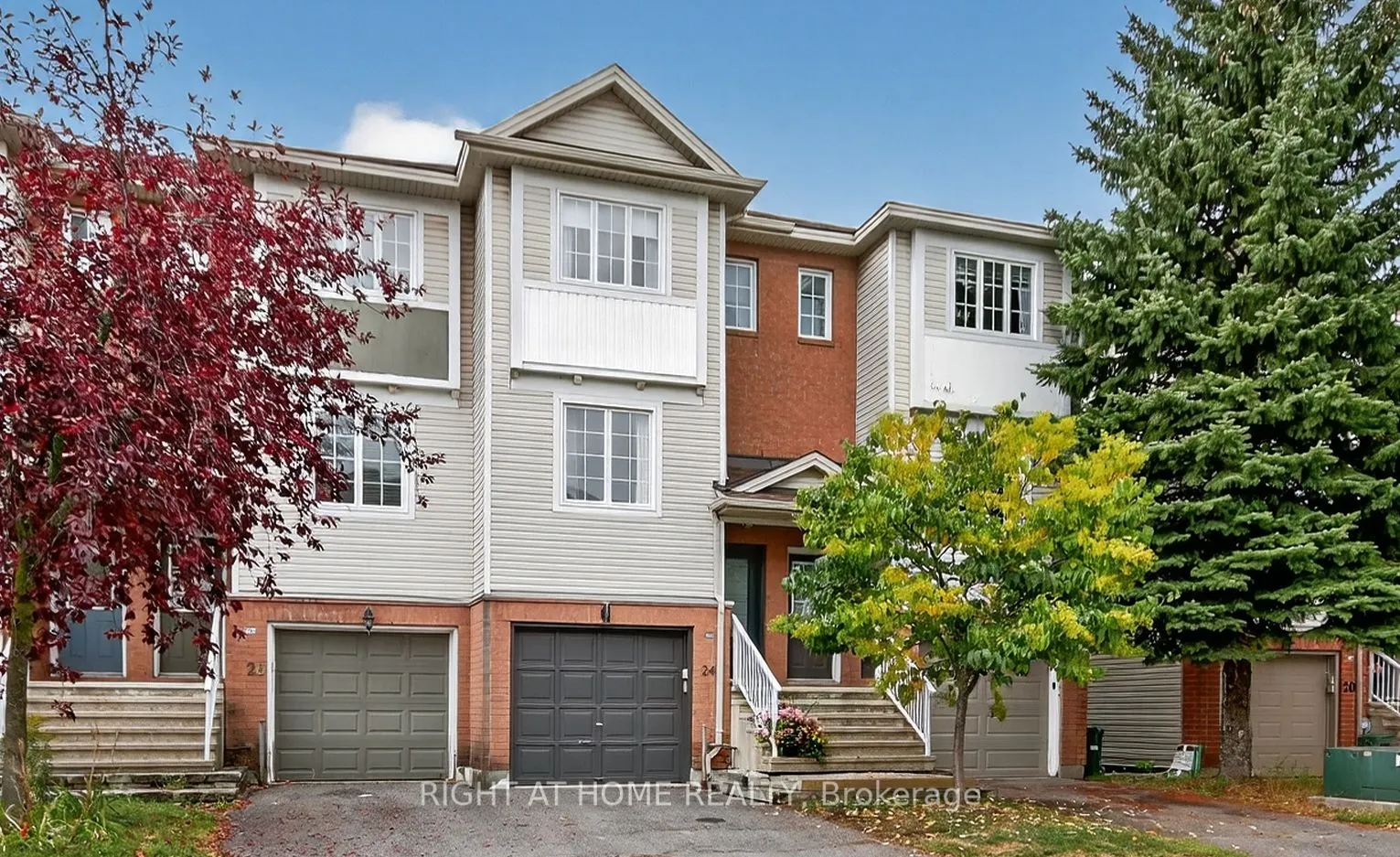 24 Manhattan Crescent