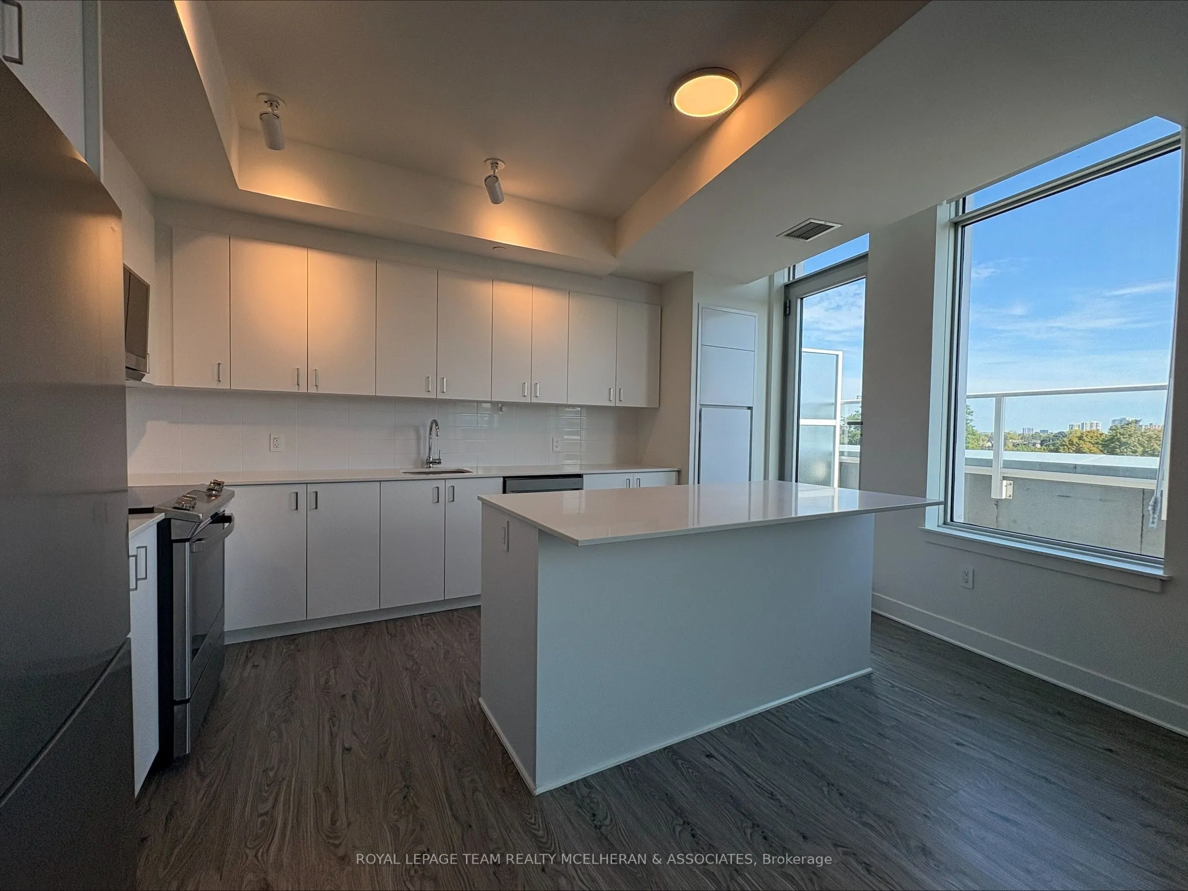 1050 Bank Street, #508