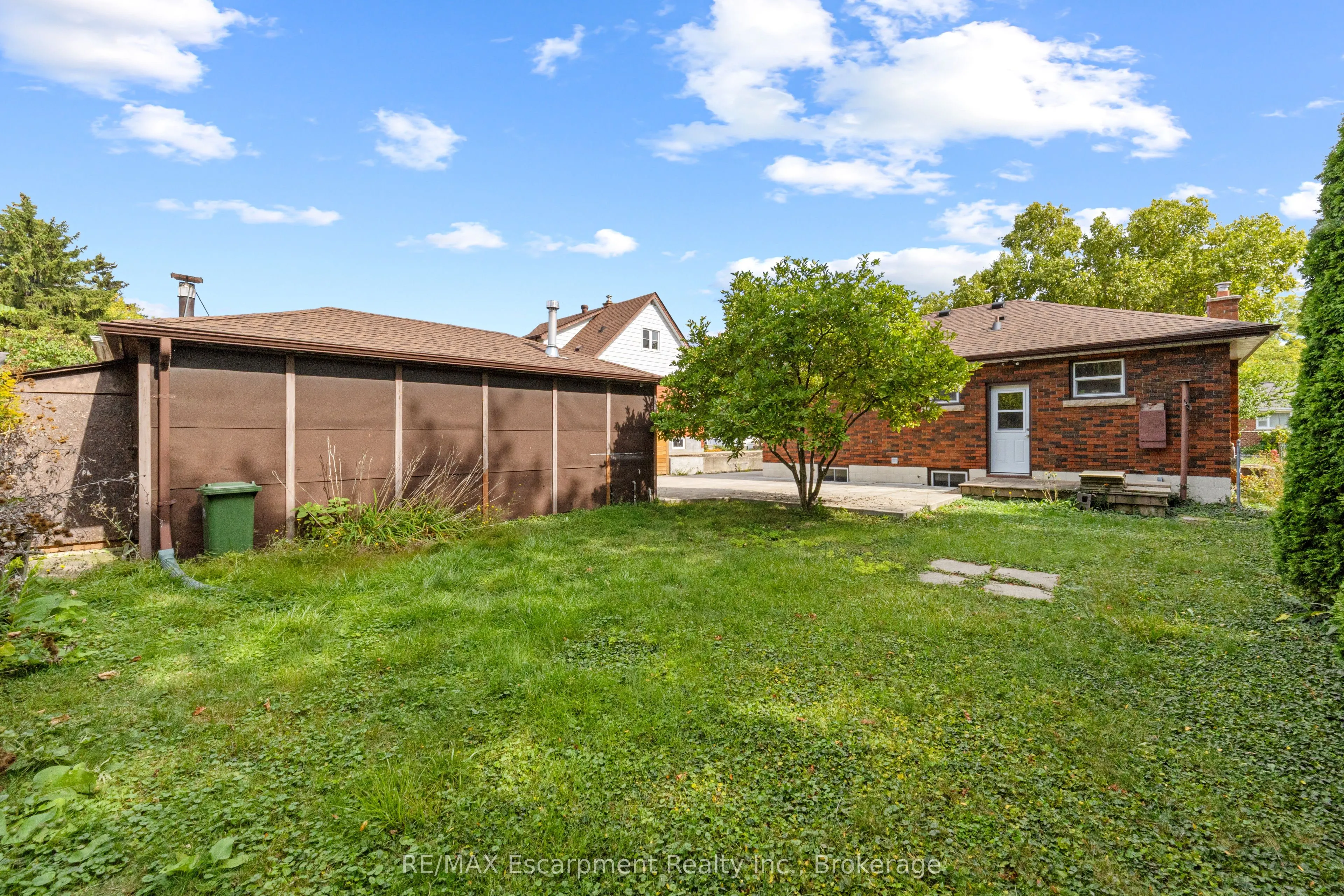 500 Rosseau Road