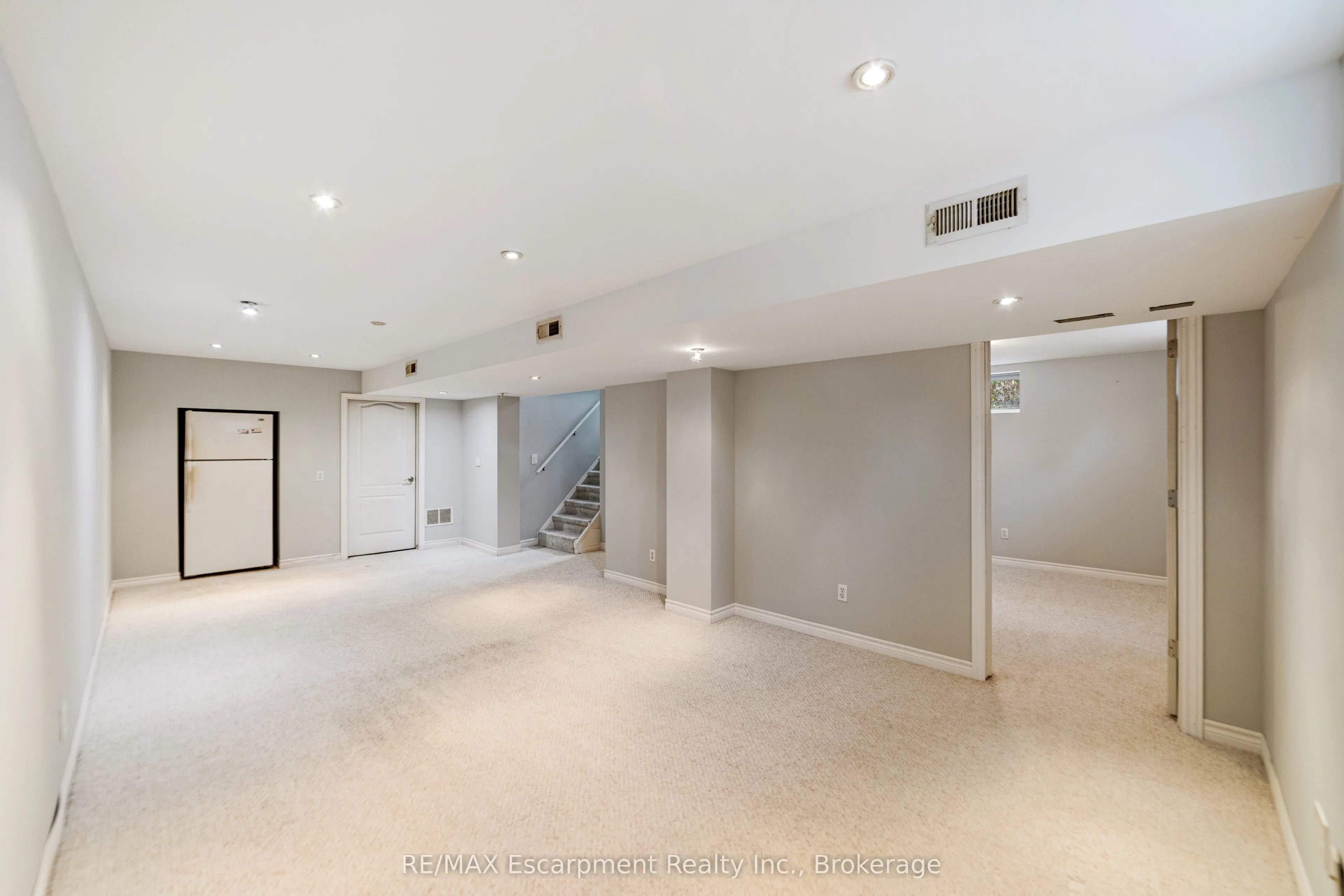 500 Rosseau Road