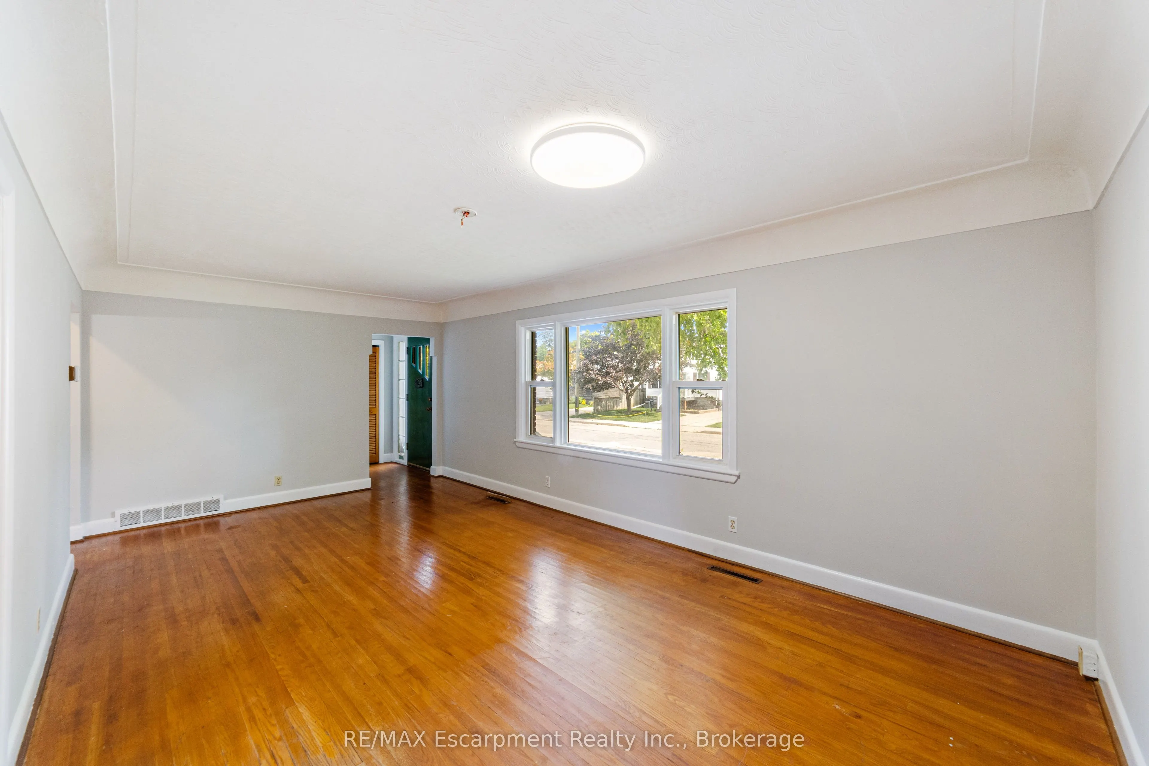 500 Rosseau Road