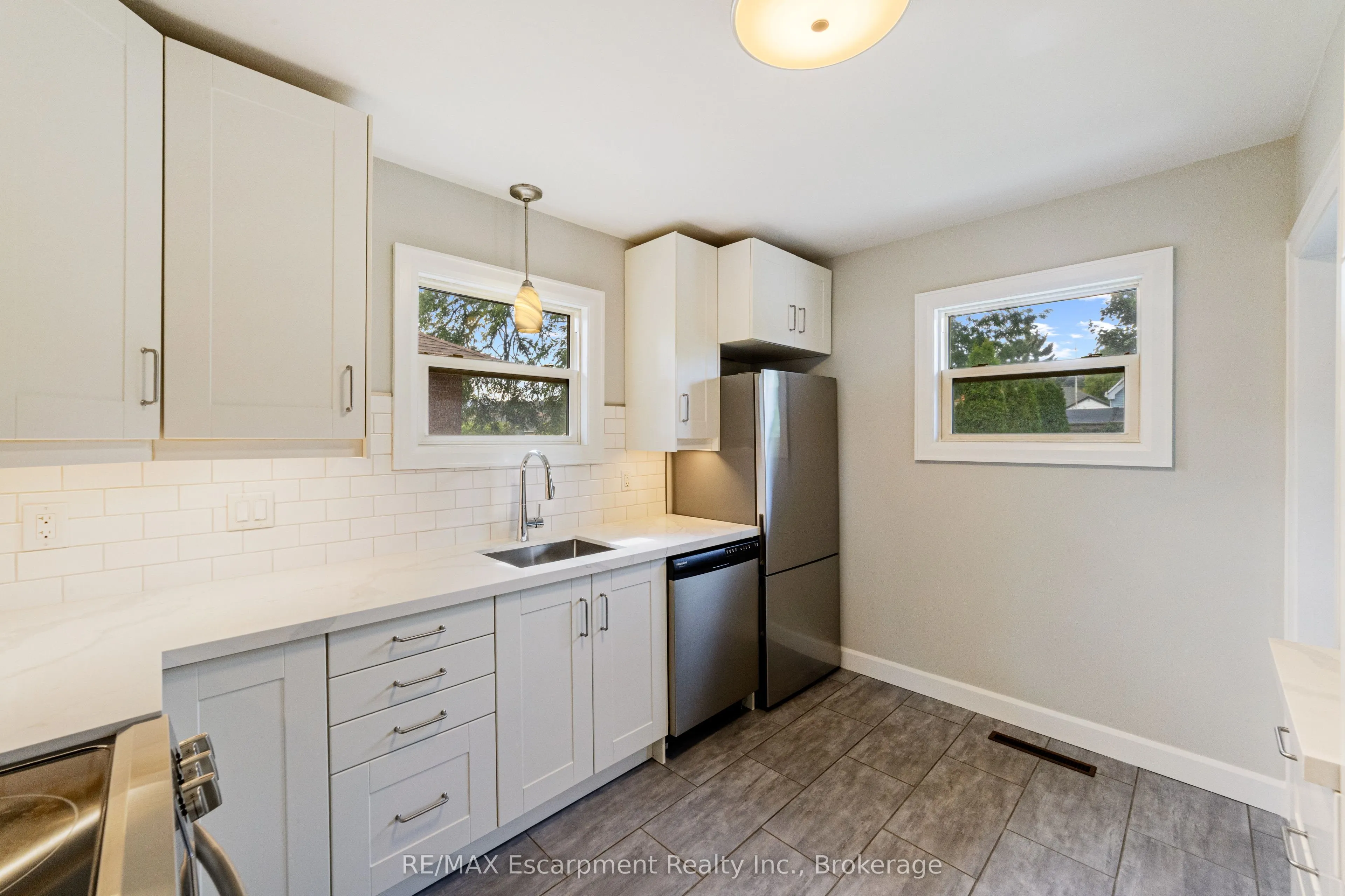 500 Rosseau Road