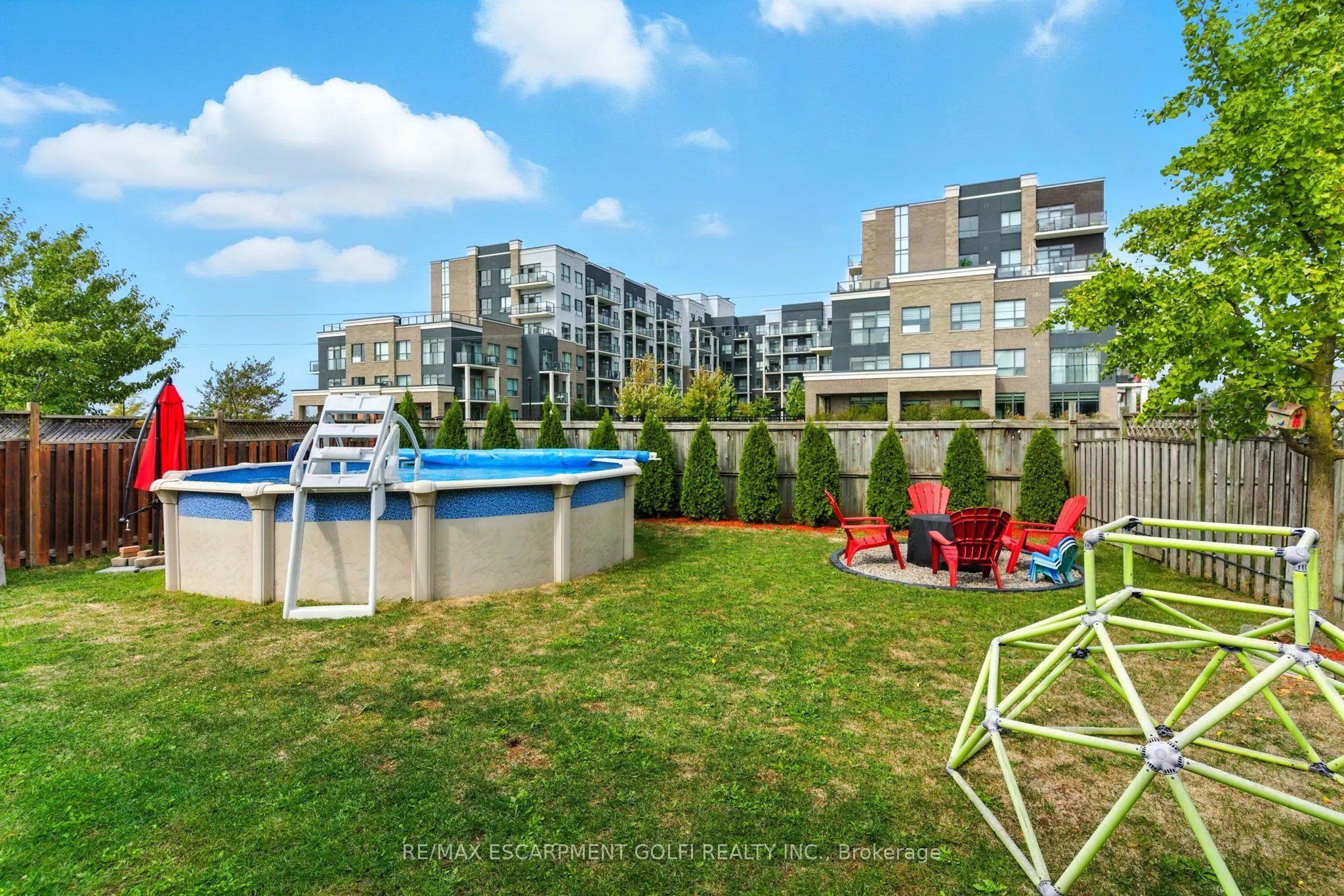 4511 St. Volodymyr Crescent