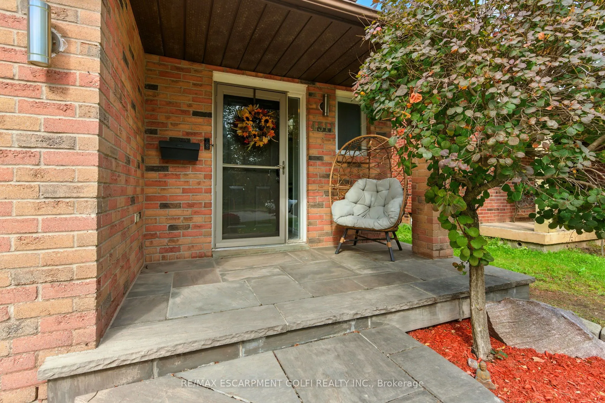 4511 St. Volodymyr Crescent
