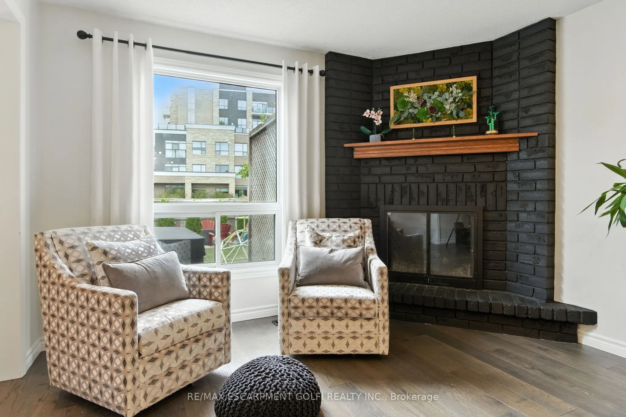 4511 St. Volodymyr Crescent