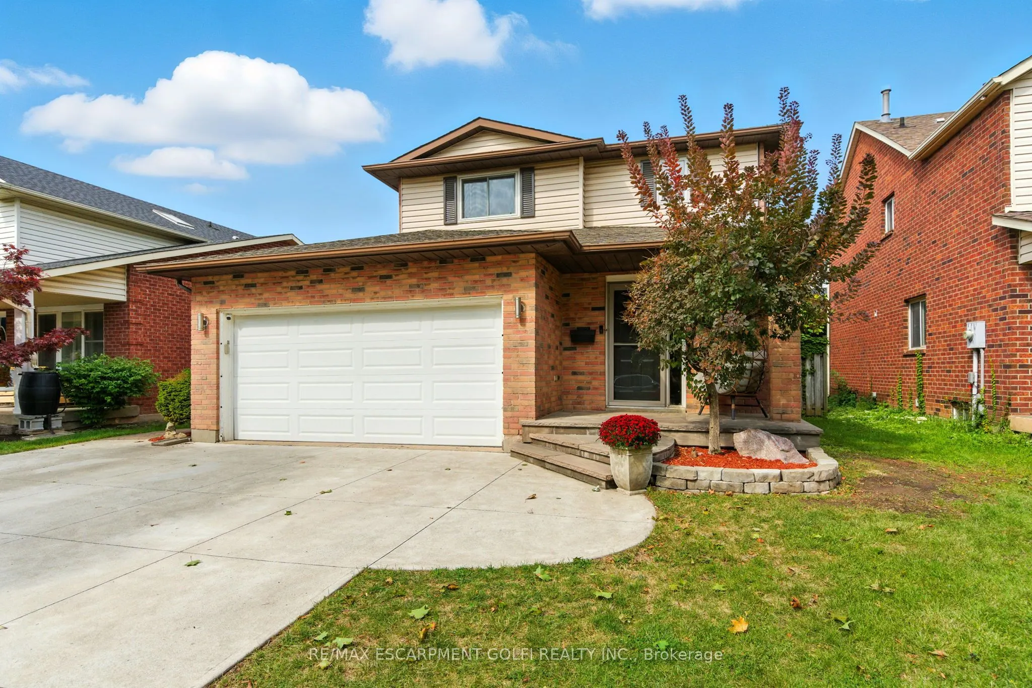 4511 St. Volodymyr Crescent
