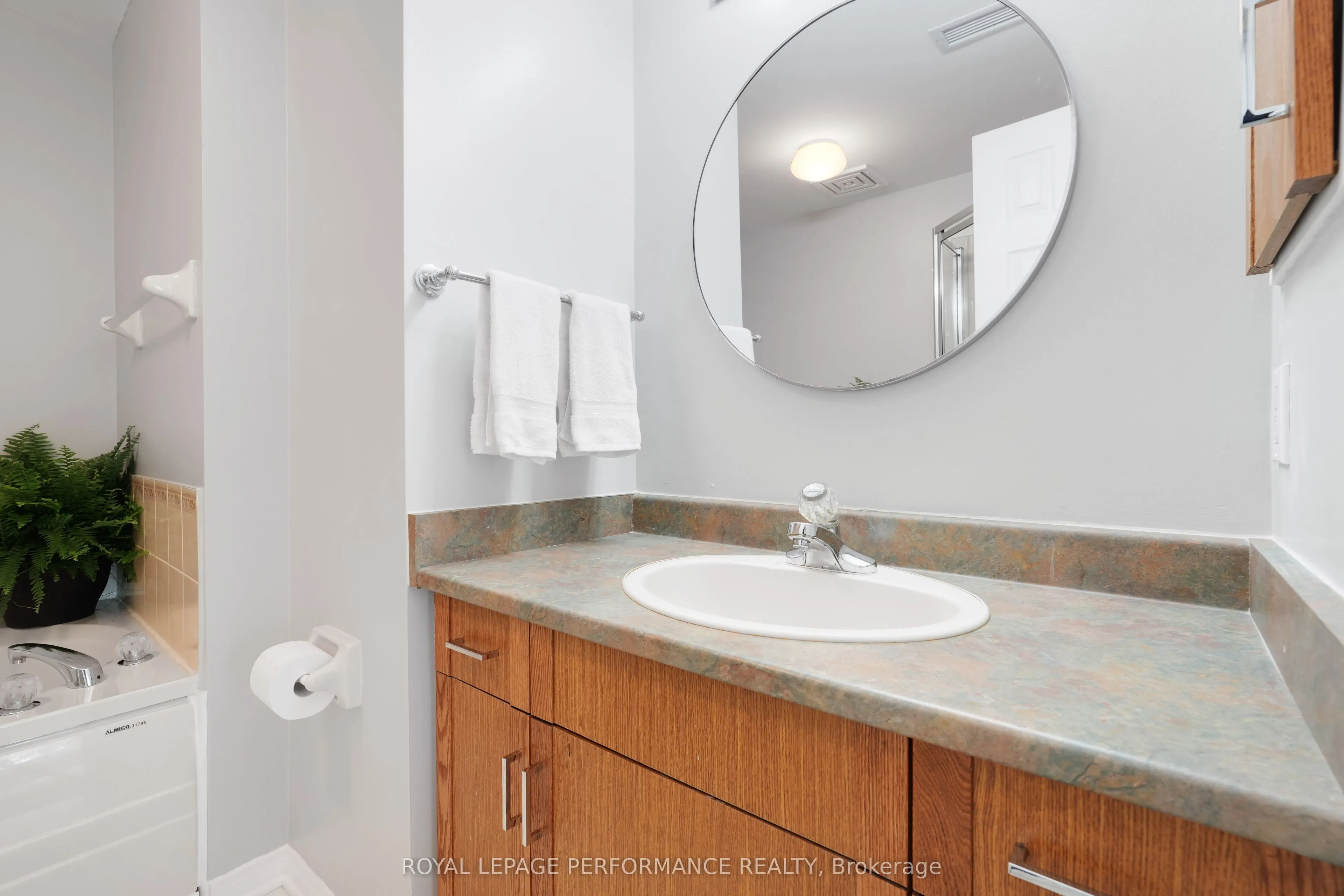 116 Robson Court, #7
