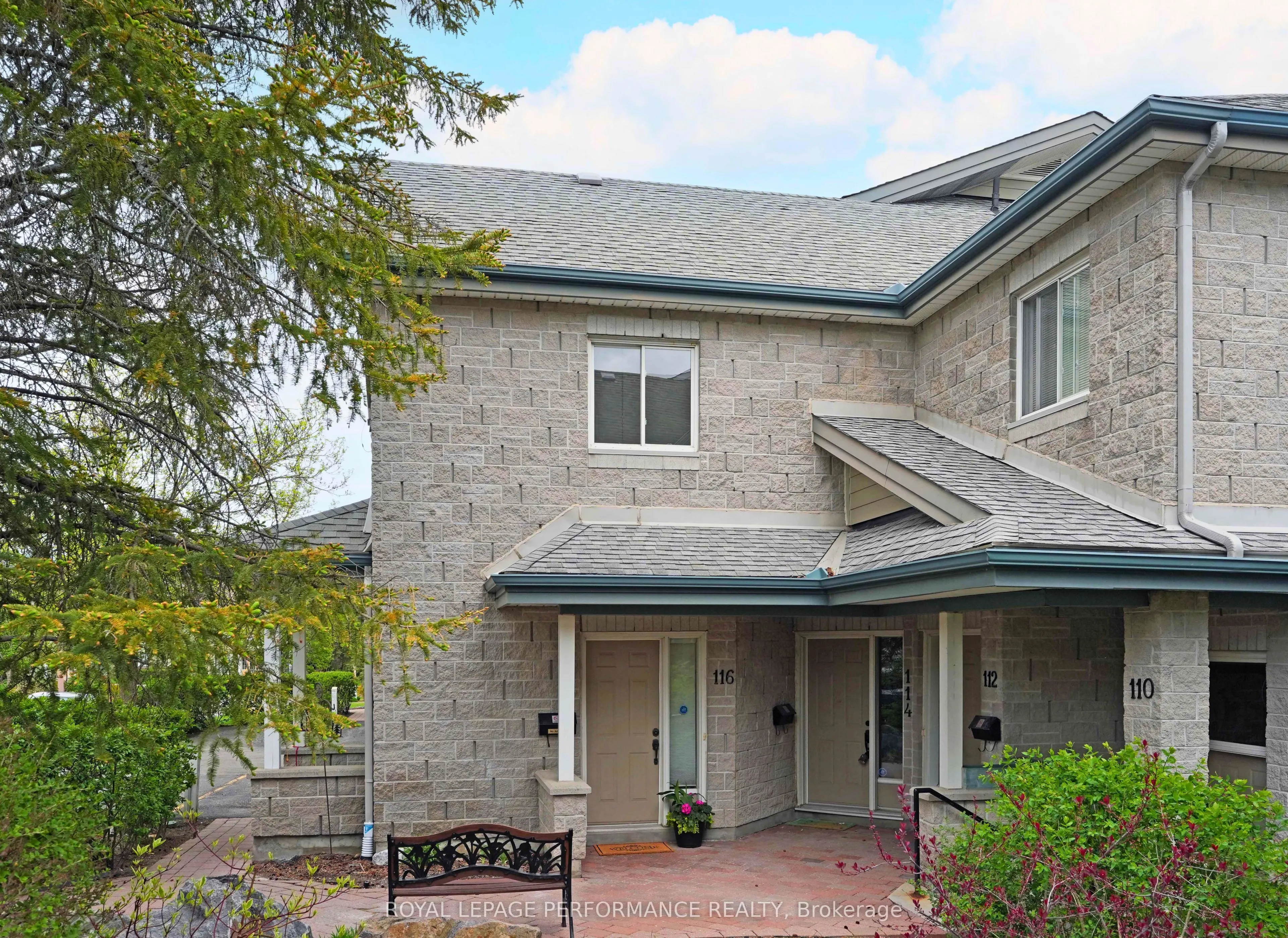 116 Robson Court, #7