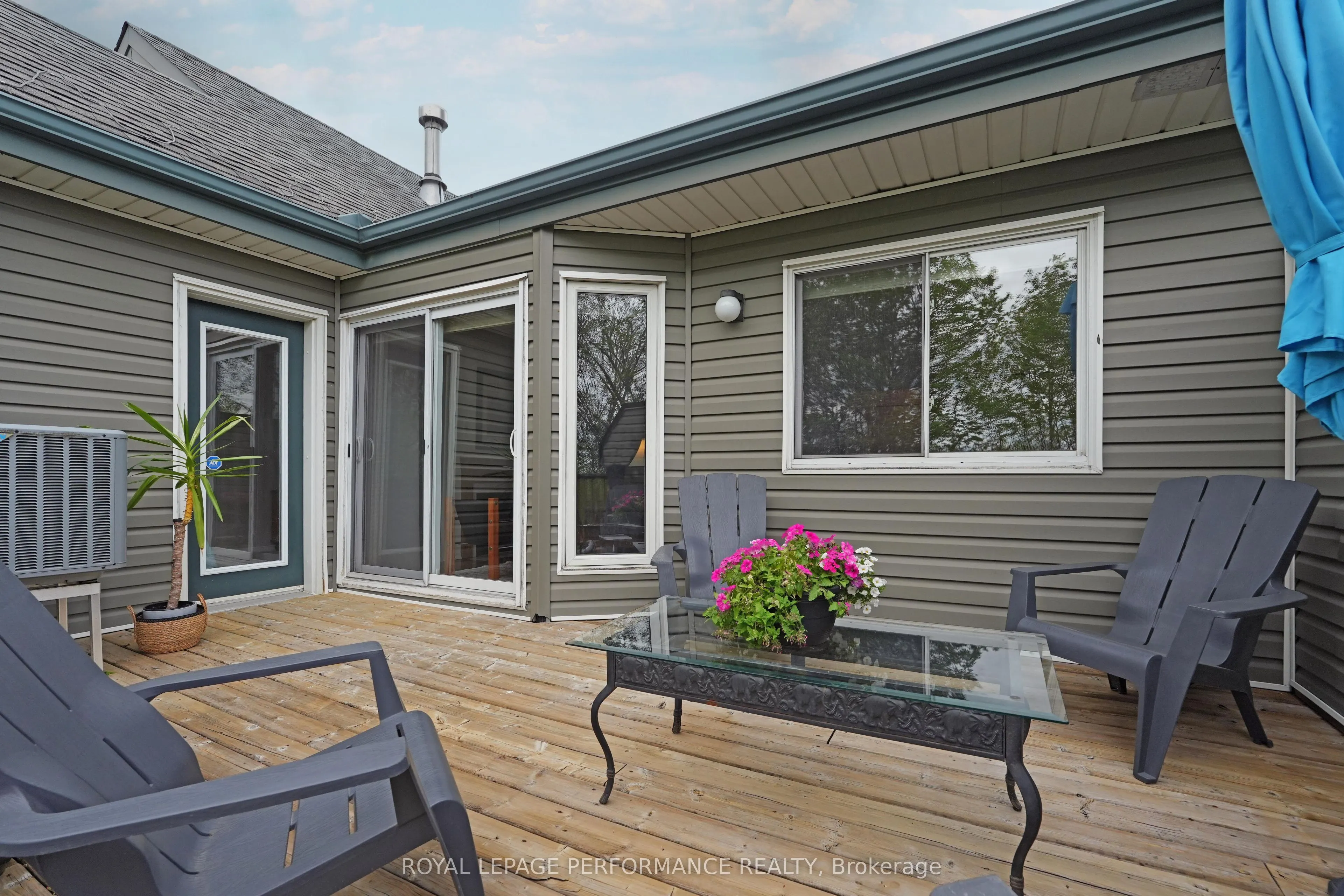 116 Robson Court, #7
