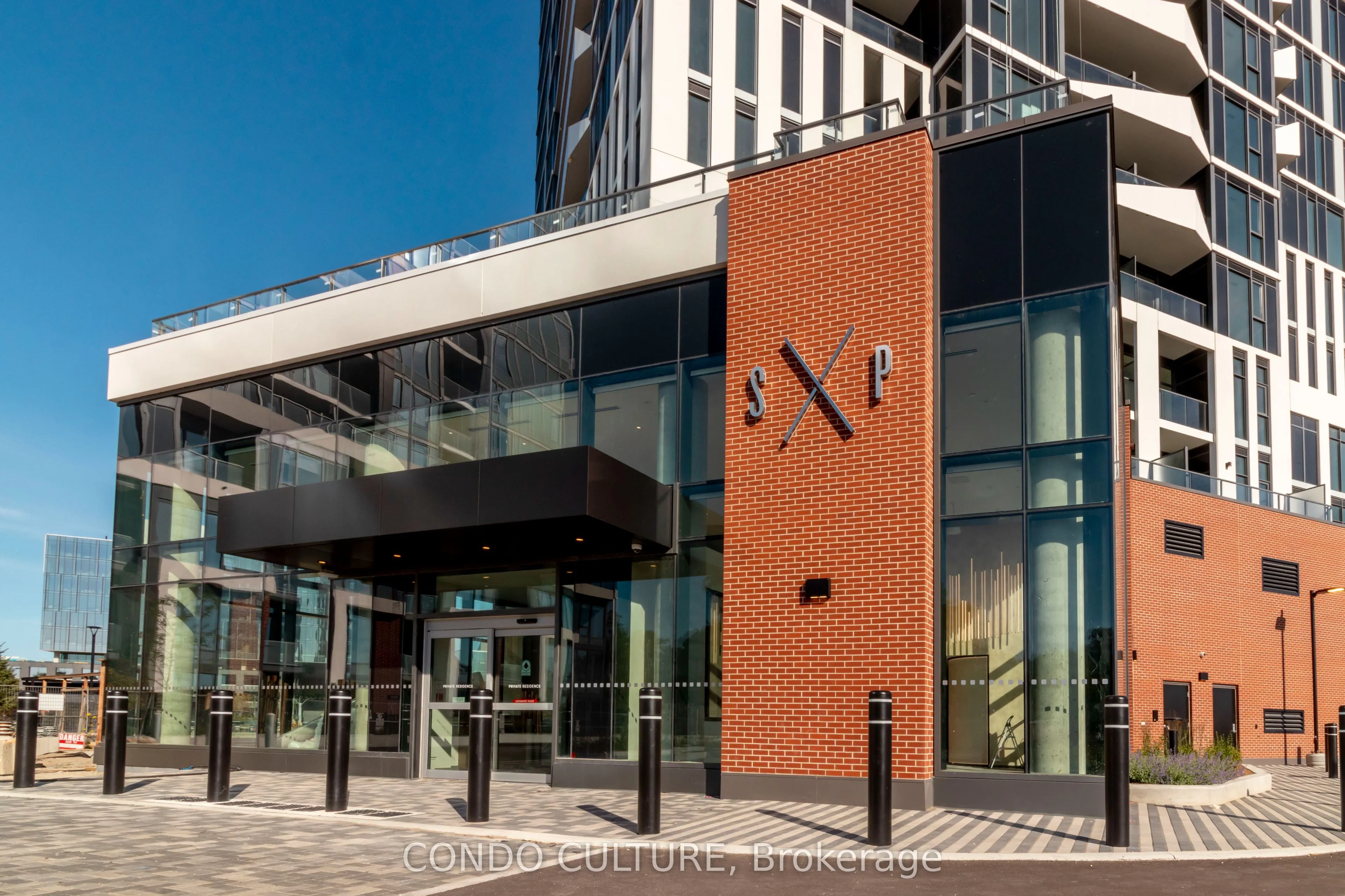 25 Wellington Street S, #2506