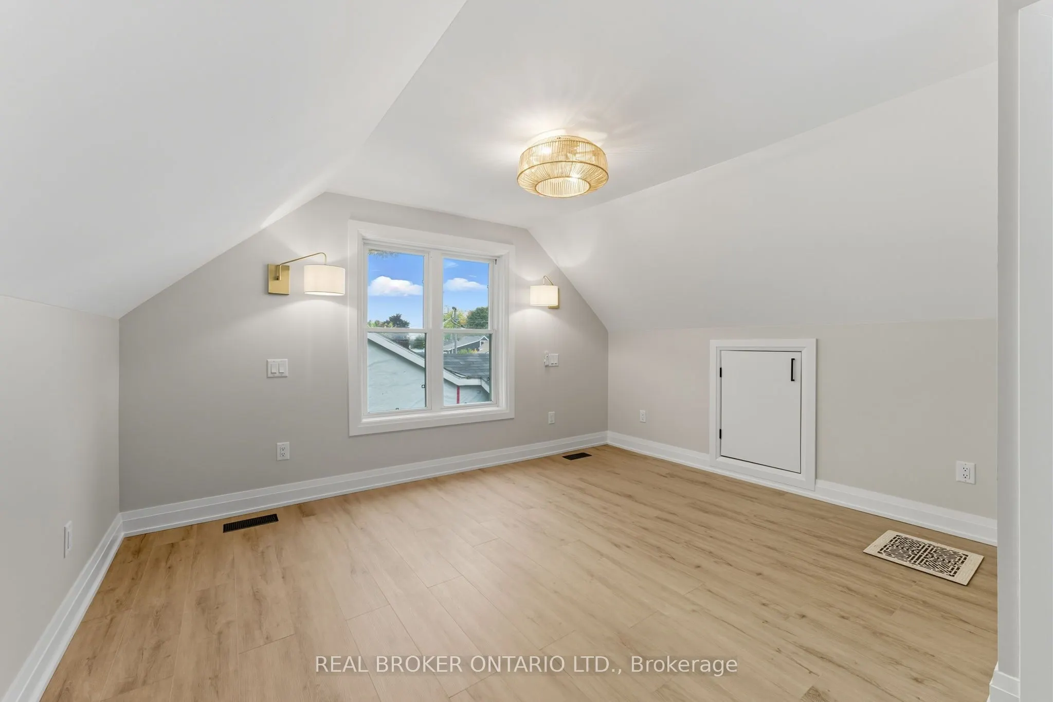 25 Roosevelt Drive