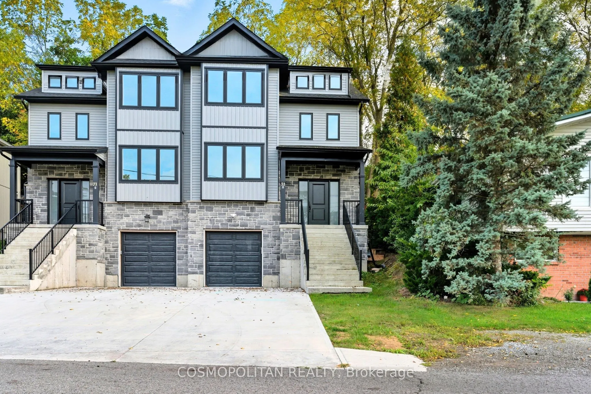 71 B Bradley Street