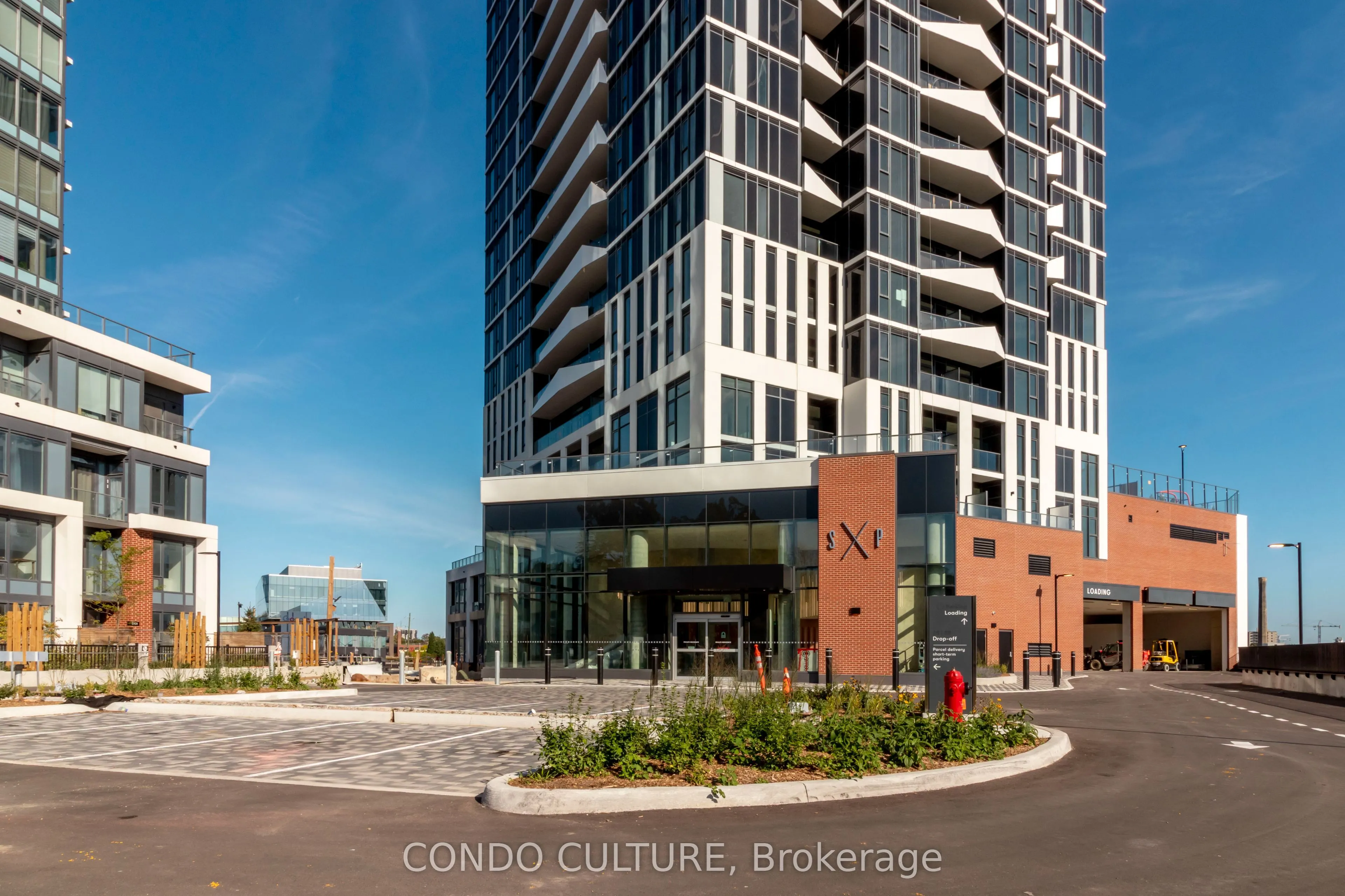 25 Wellington Street S, #2906