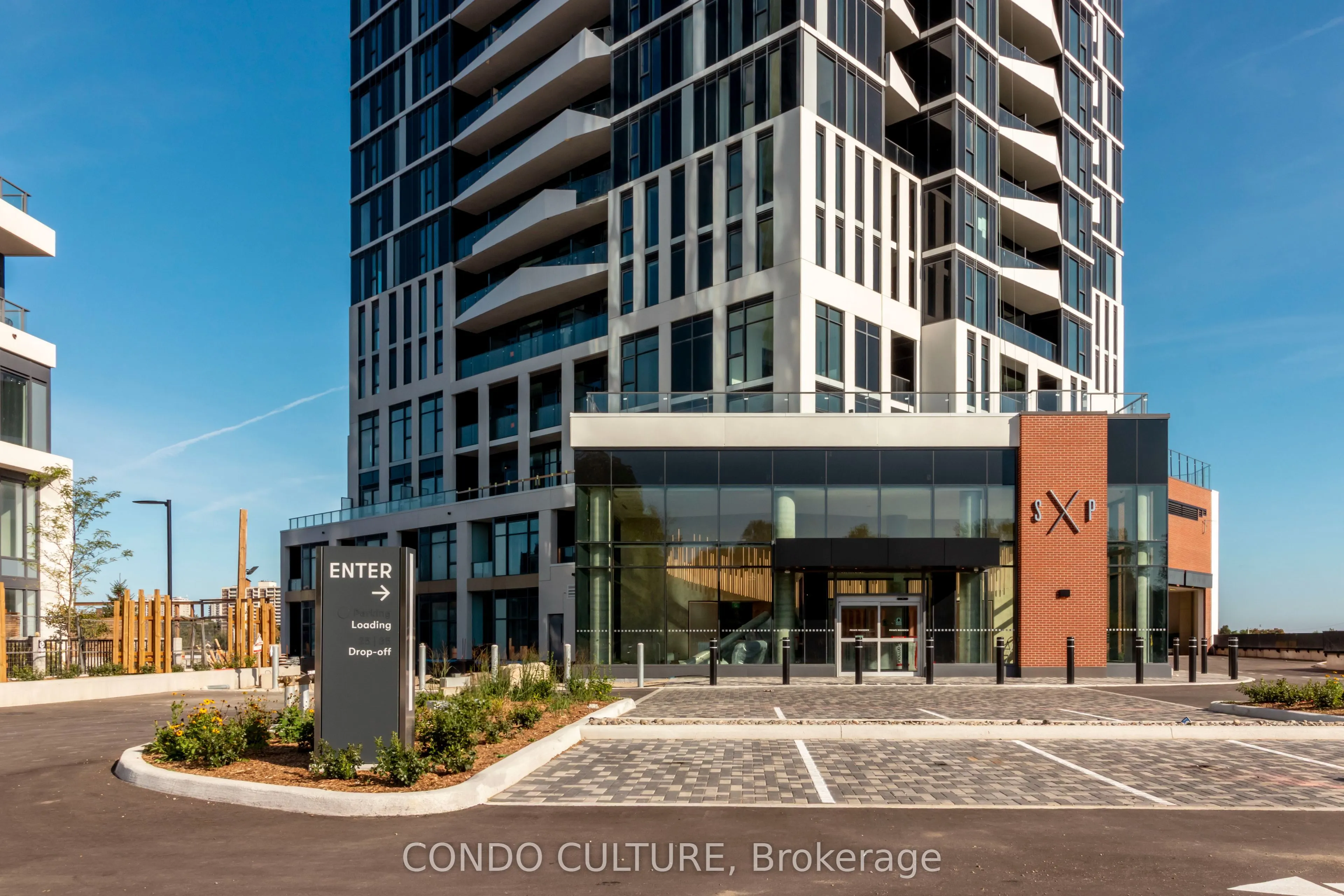 25 Wellington Street S, #2906