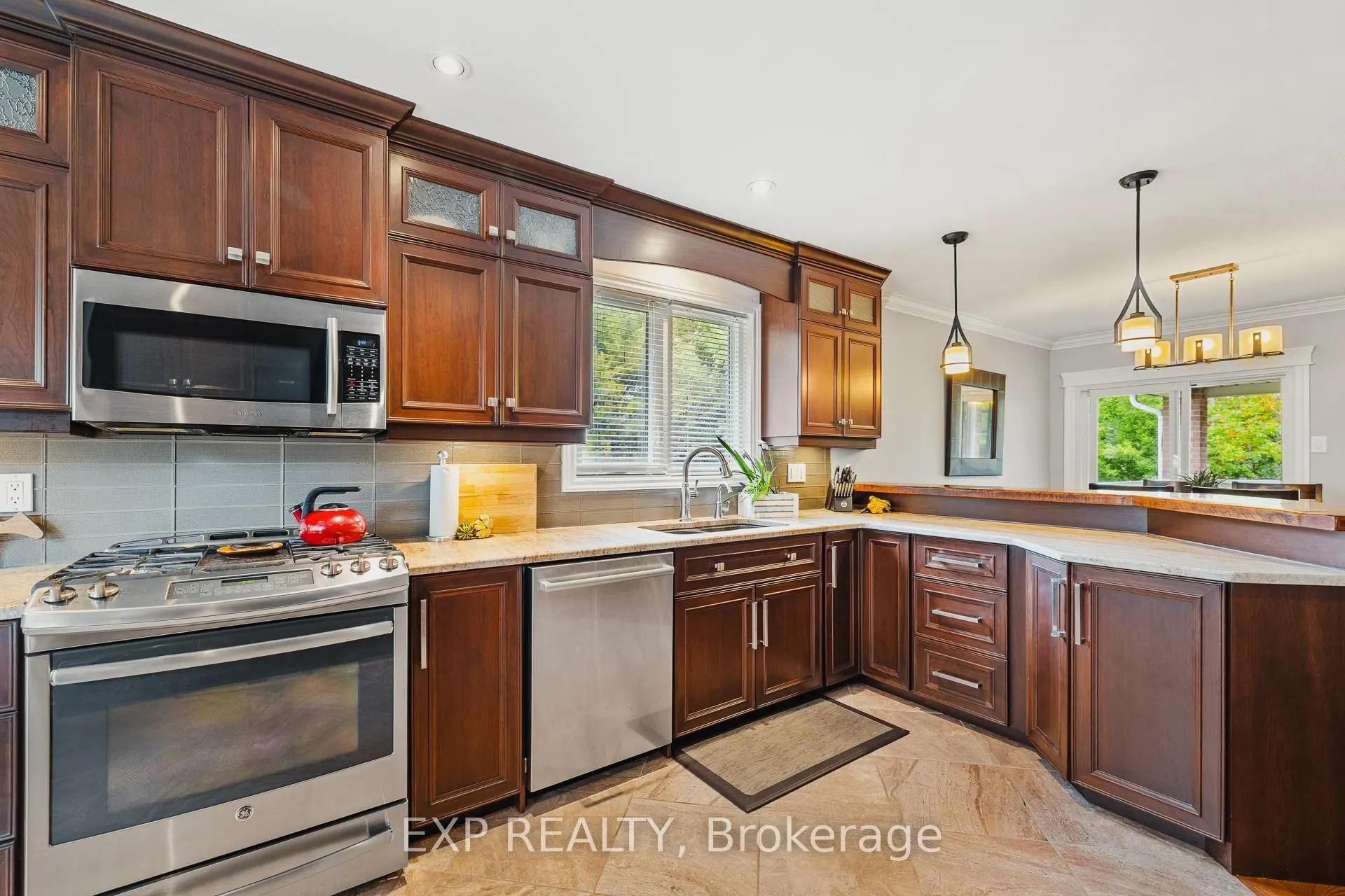 343 George Street N, #1