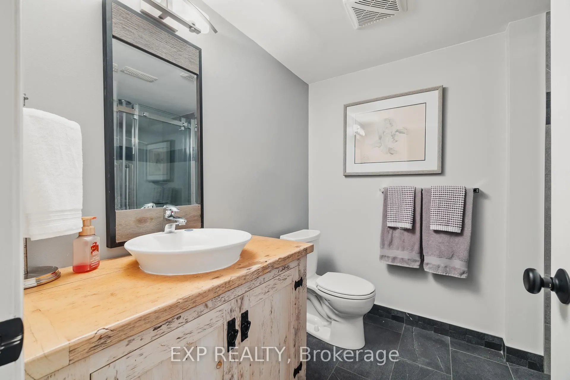343 George Street N, #1