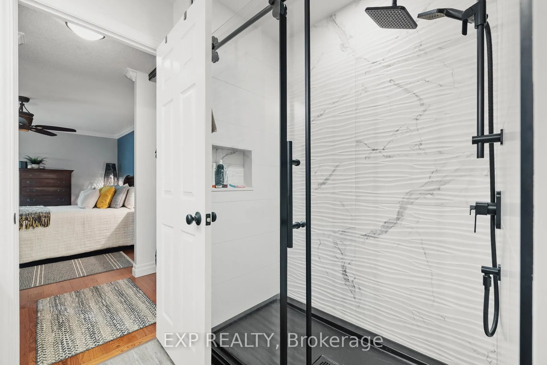 343 George Street N, #1