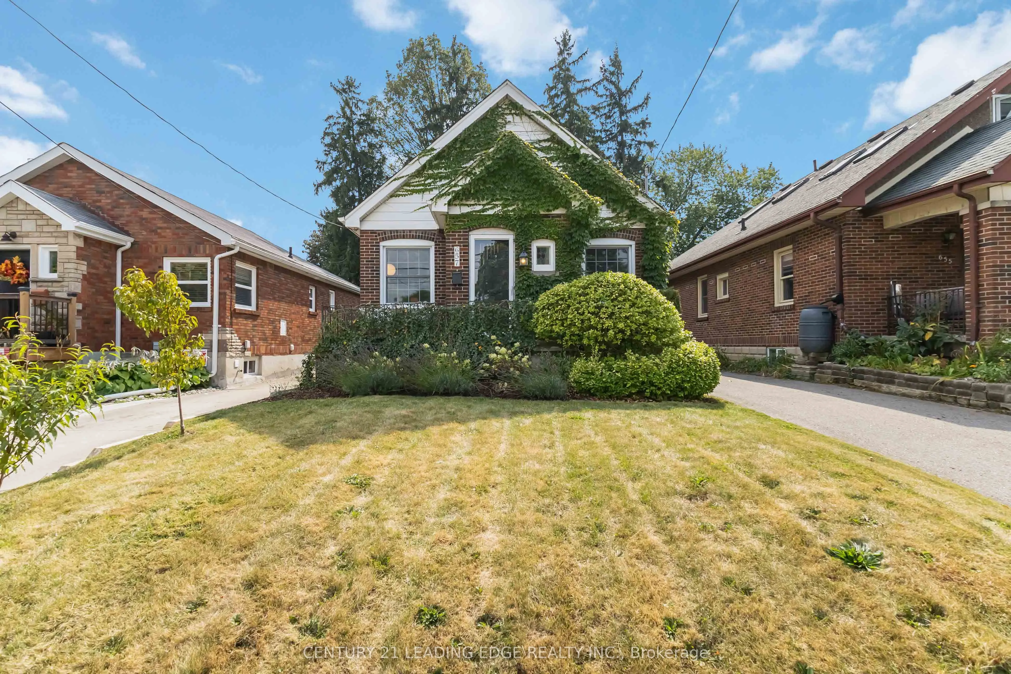 657 Emery Street