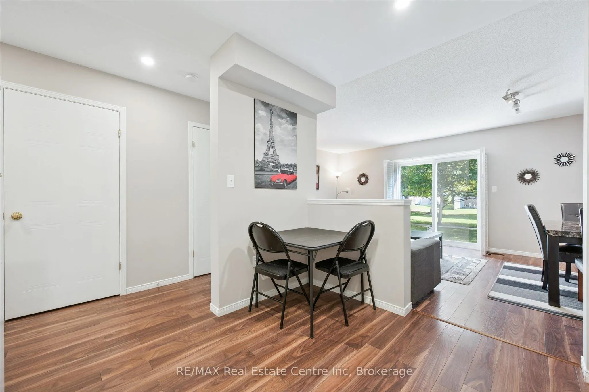 65 Roehampton Crescent, #59