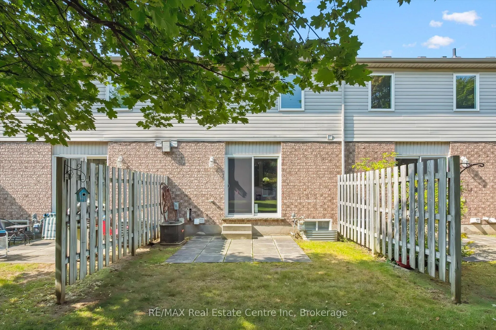 65 Roehampton Crescent, #59