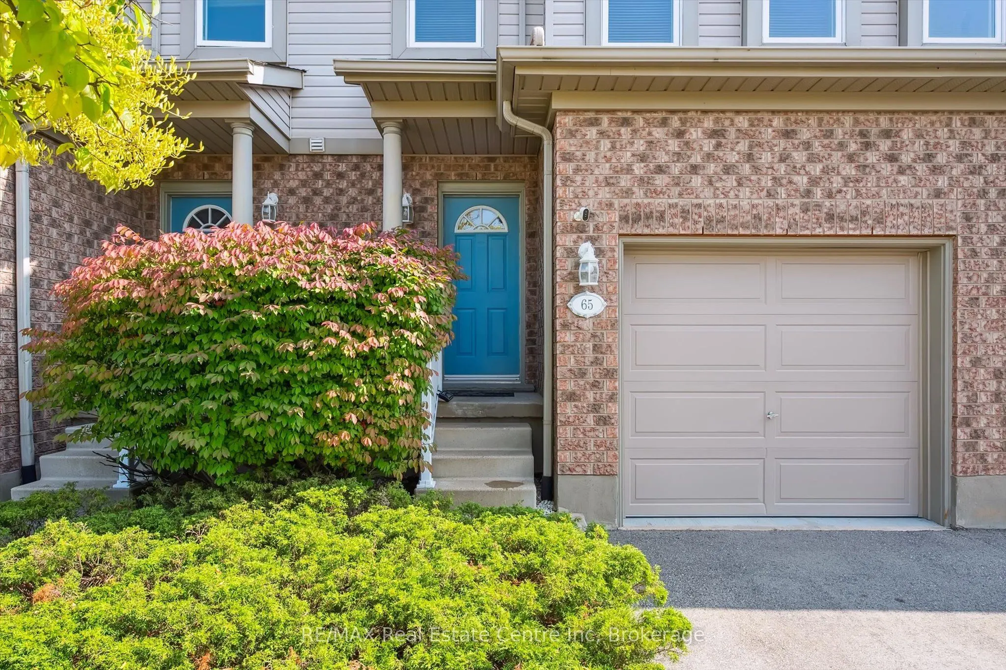 65 Roehampton Crescent, #59