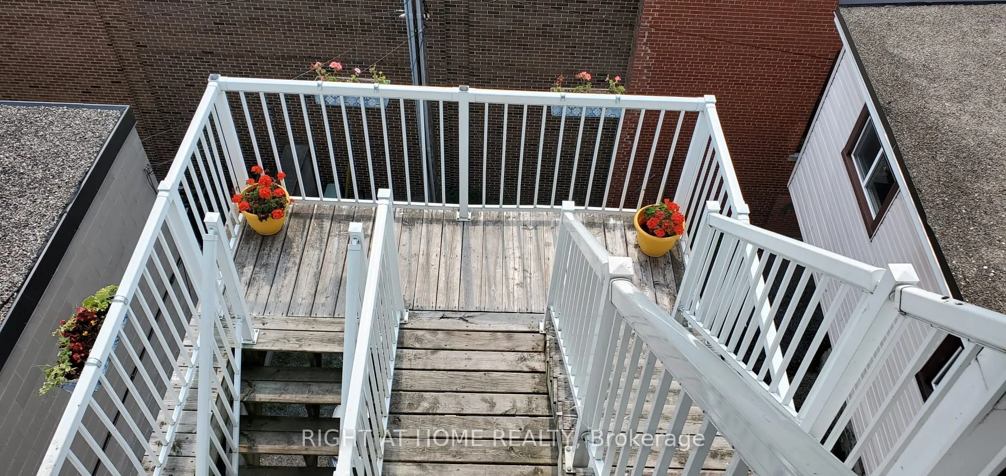 87-93 King Street W