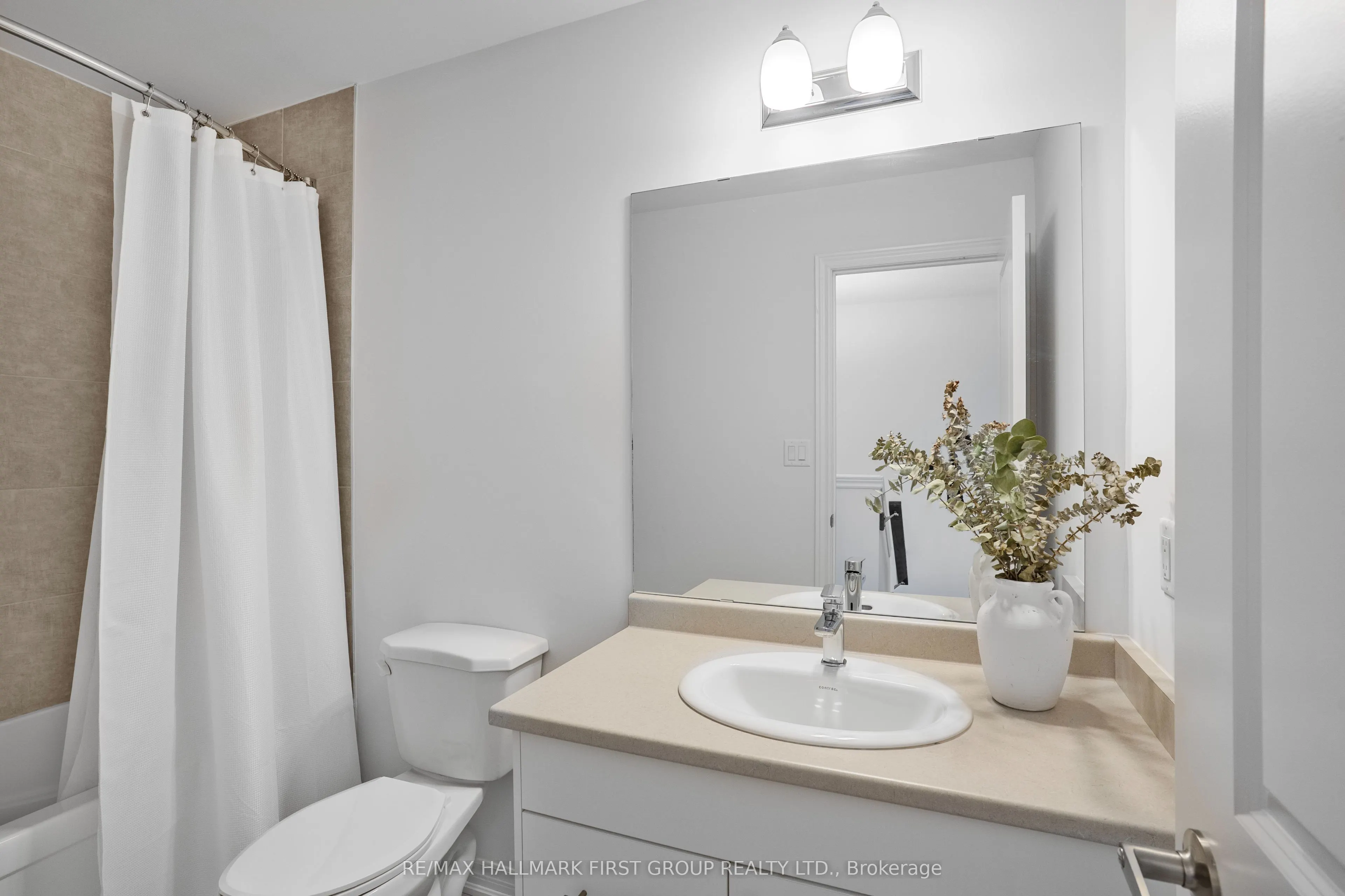 120 Court Drive, #28