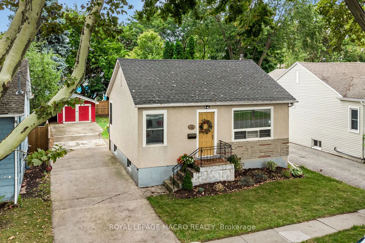 28 Longfellow Avenue