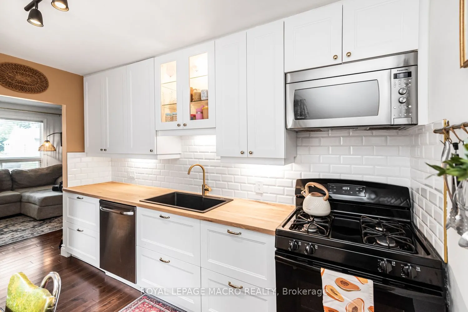 28 Longfellow Avenue