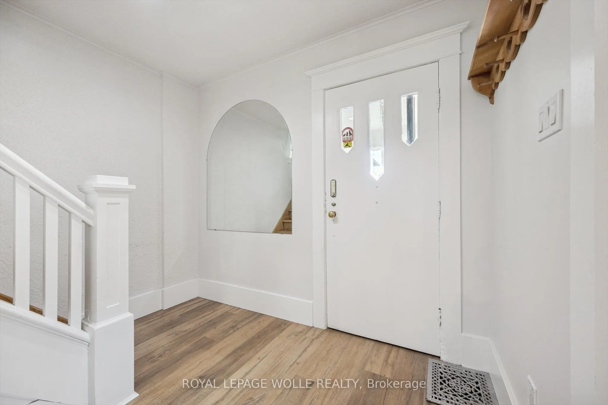 180 David Street W