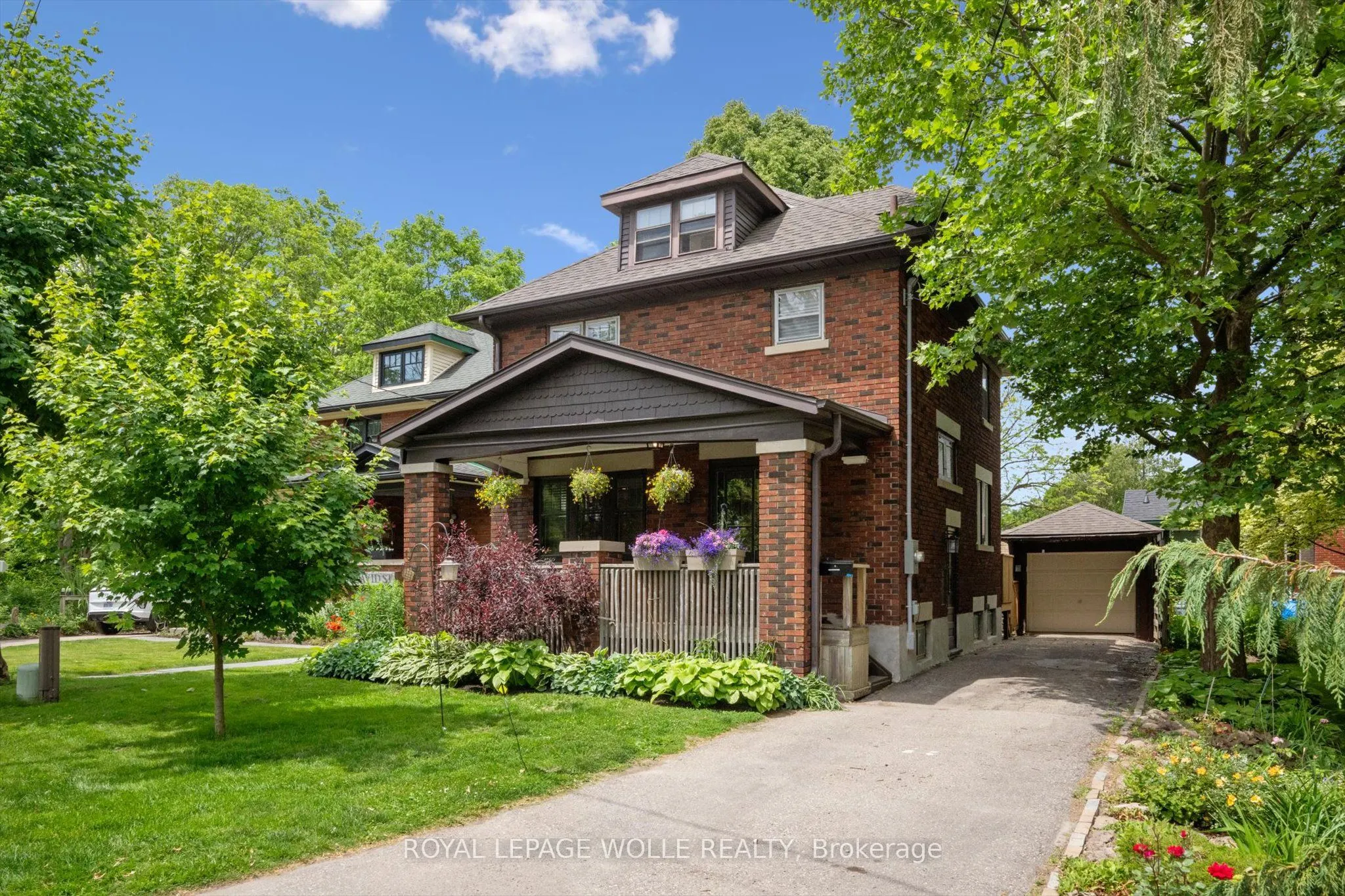 180 David Street W
